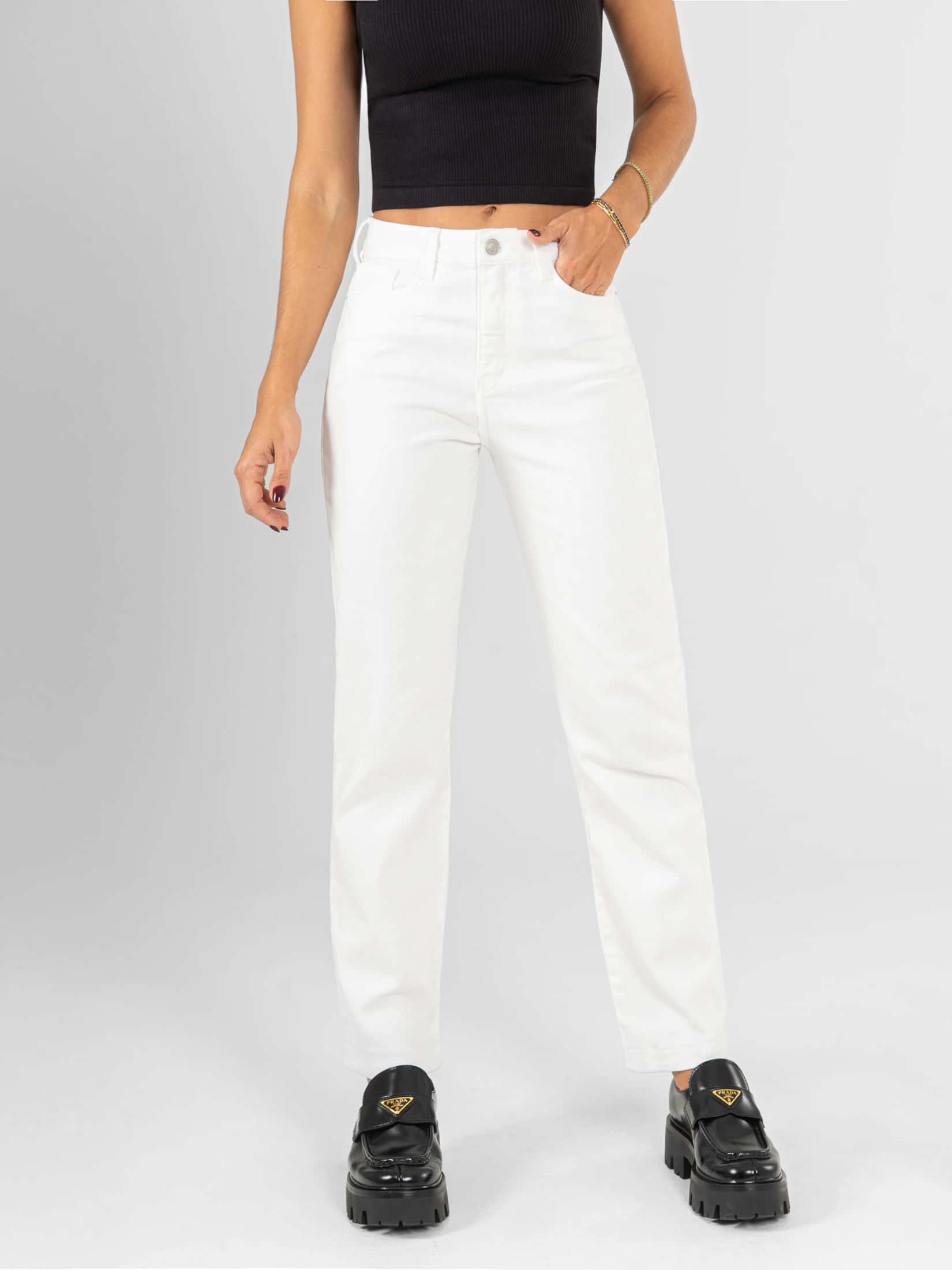 Ref: 0620572 Pantalón mom fit stretch, tiro alto, tono ivory.