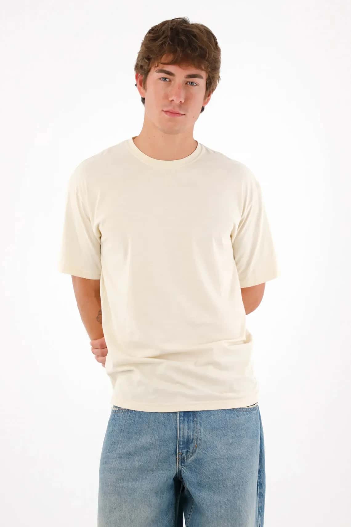 Camiseta manga corta con raqueta bordada crudo para hombre