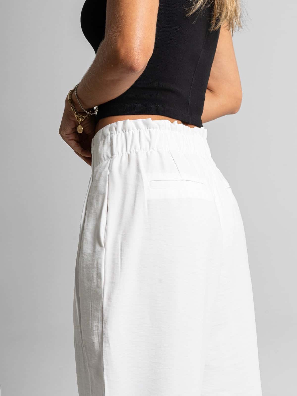 Ref: 0620497 Pantalón baggy, tejido plano liviano, tiro alto, con prenses, tono ivory - miniatura 3