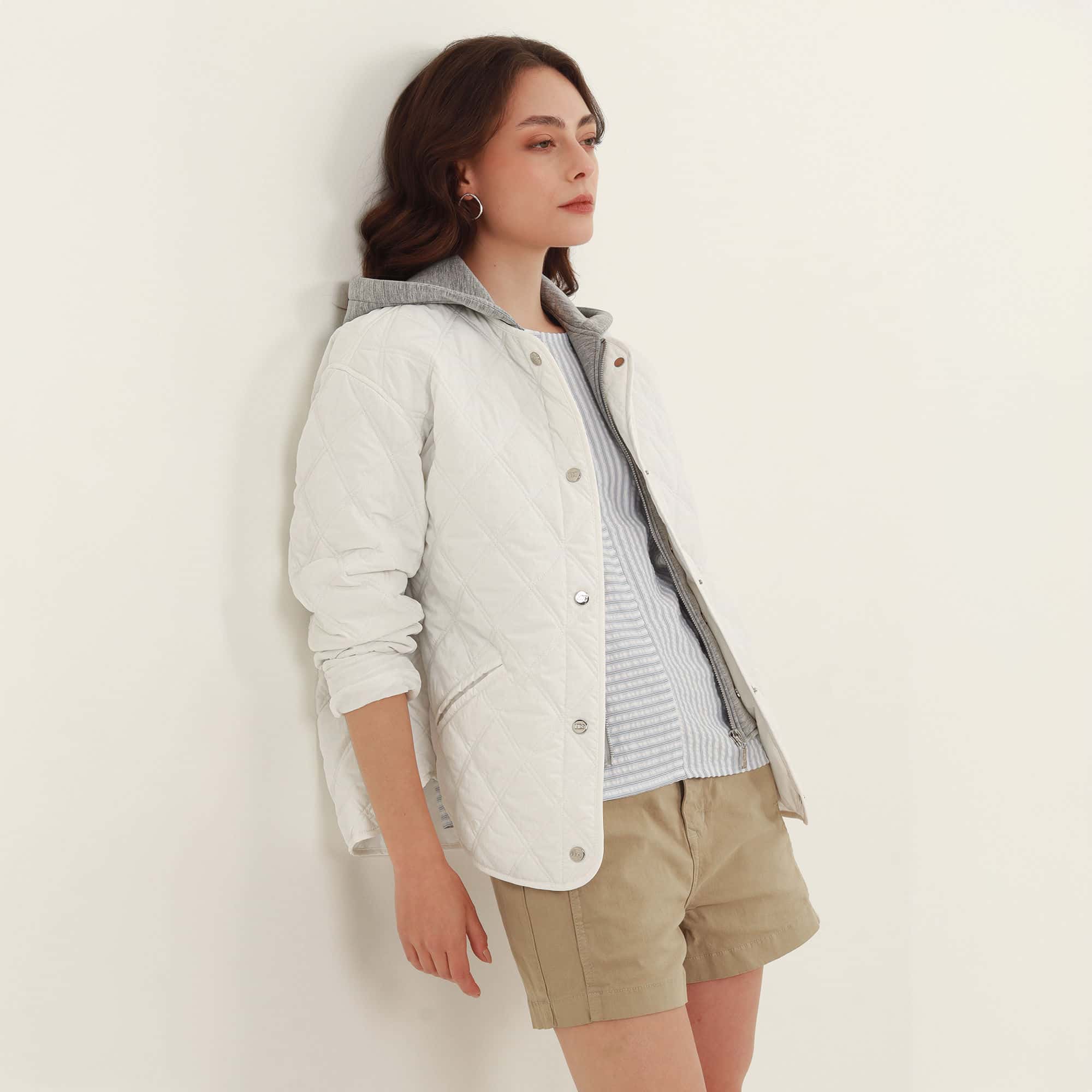 Chaqueta acolchada cuello redondo con capucha y pieza separable