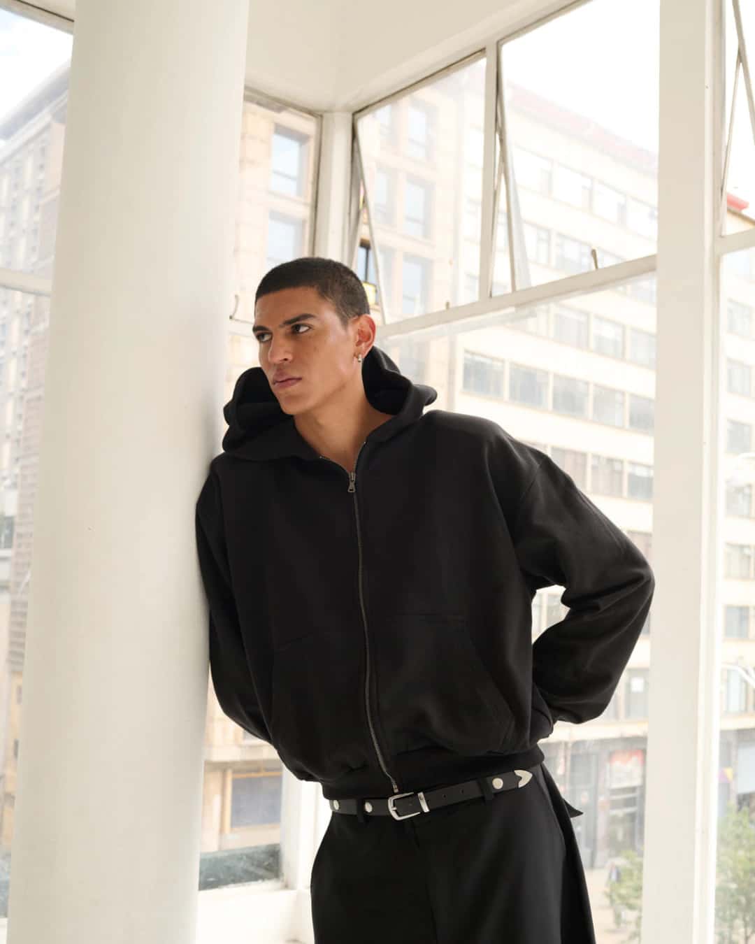 UNSEEN HOODIE BLACK - miniatura 1