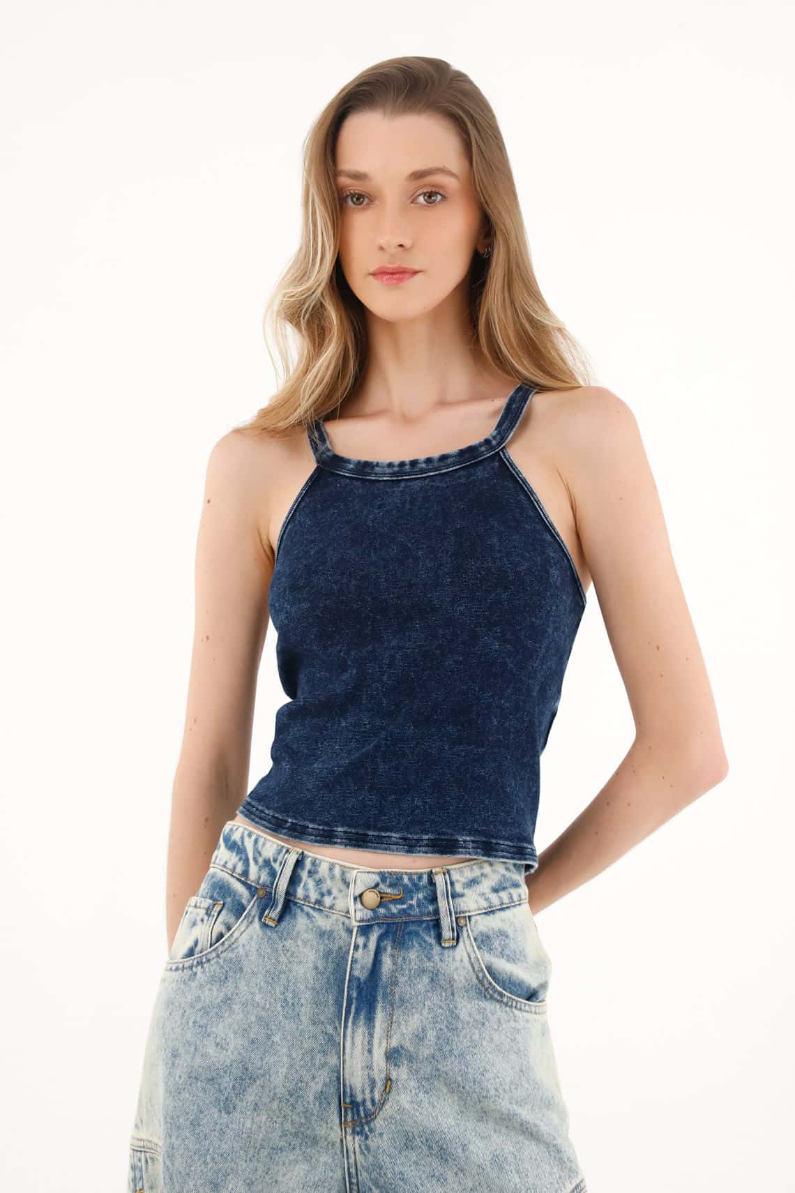 Camiseta crop azul overdye para mujer