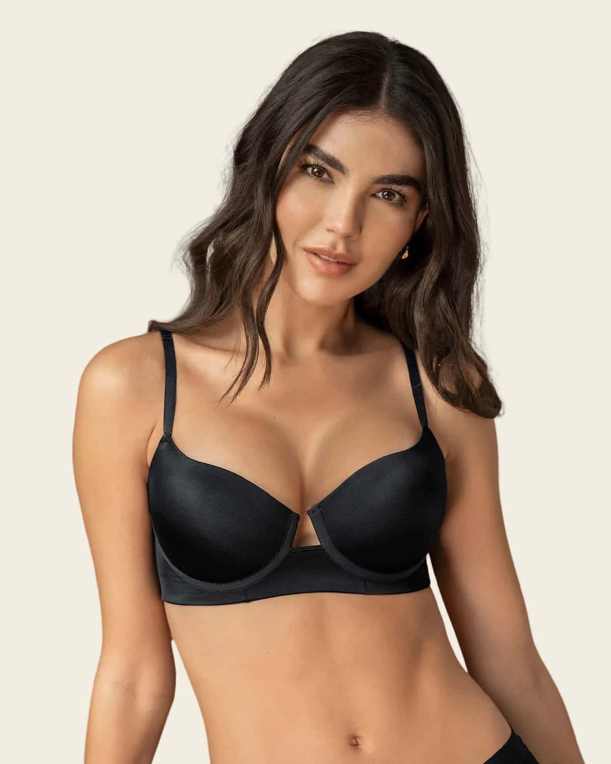 Brasier de realce alto con escote profundo
