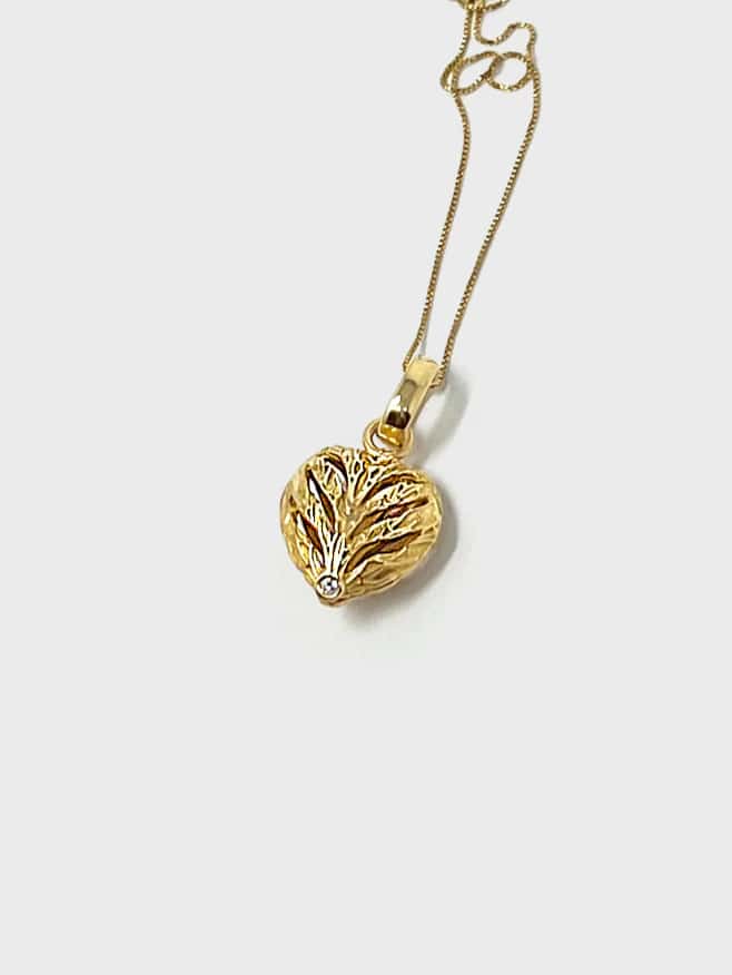 Collares