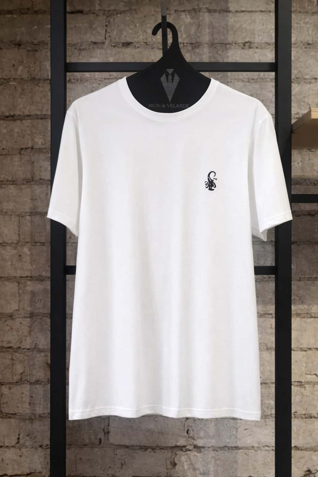 Camiseta Para Hombre Blanca Bordado Escorpión