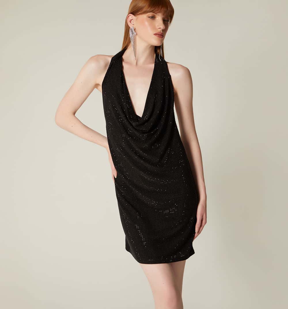 Vestido con  hotfix