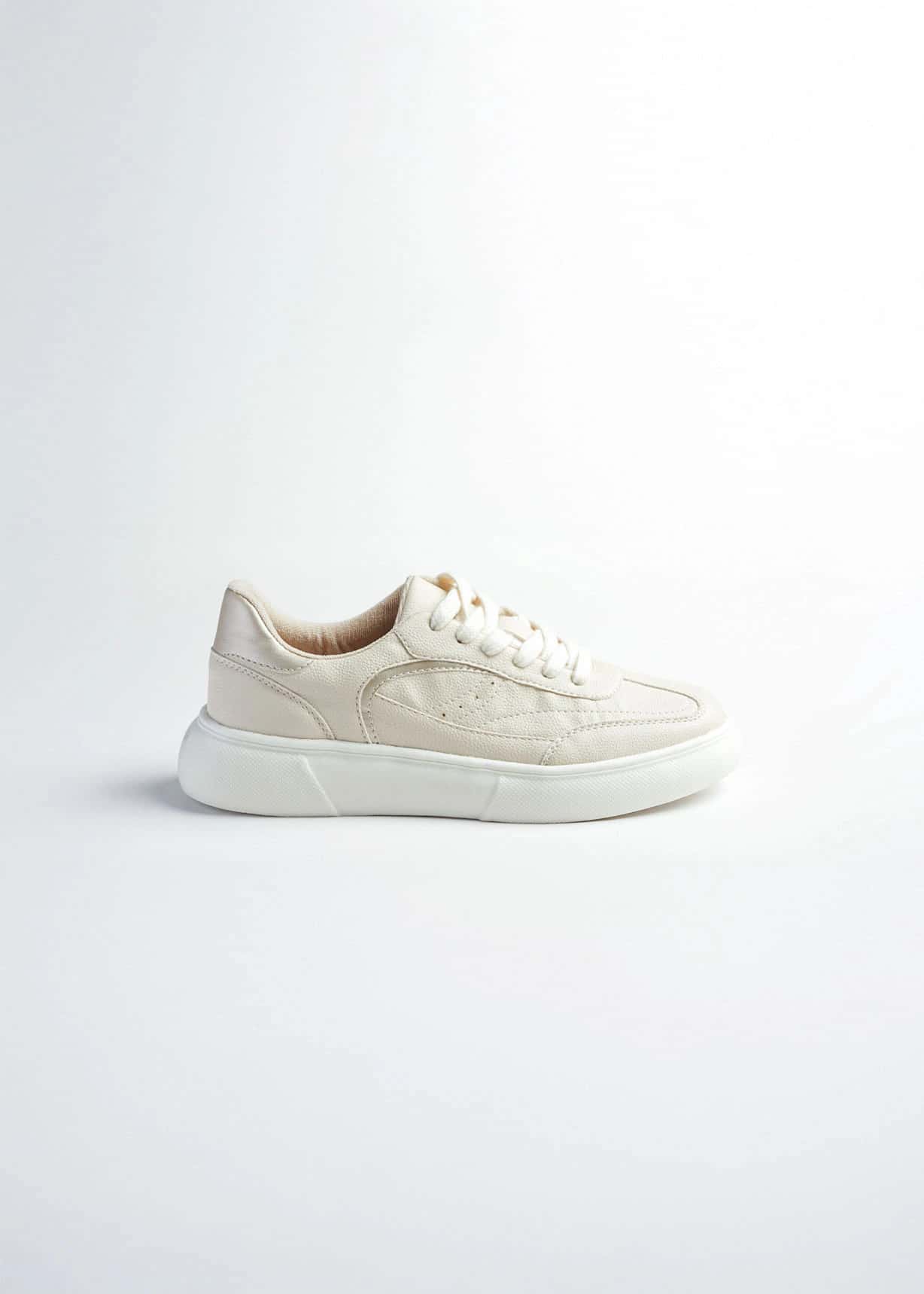 Tenis clásicos claros