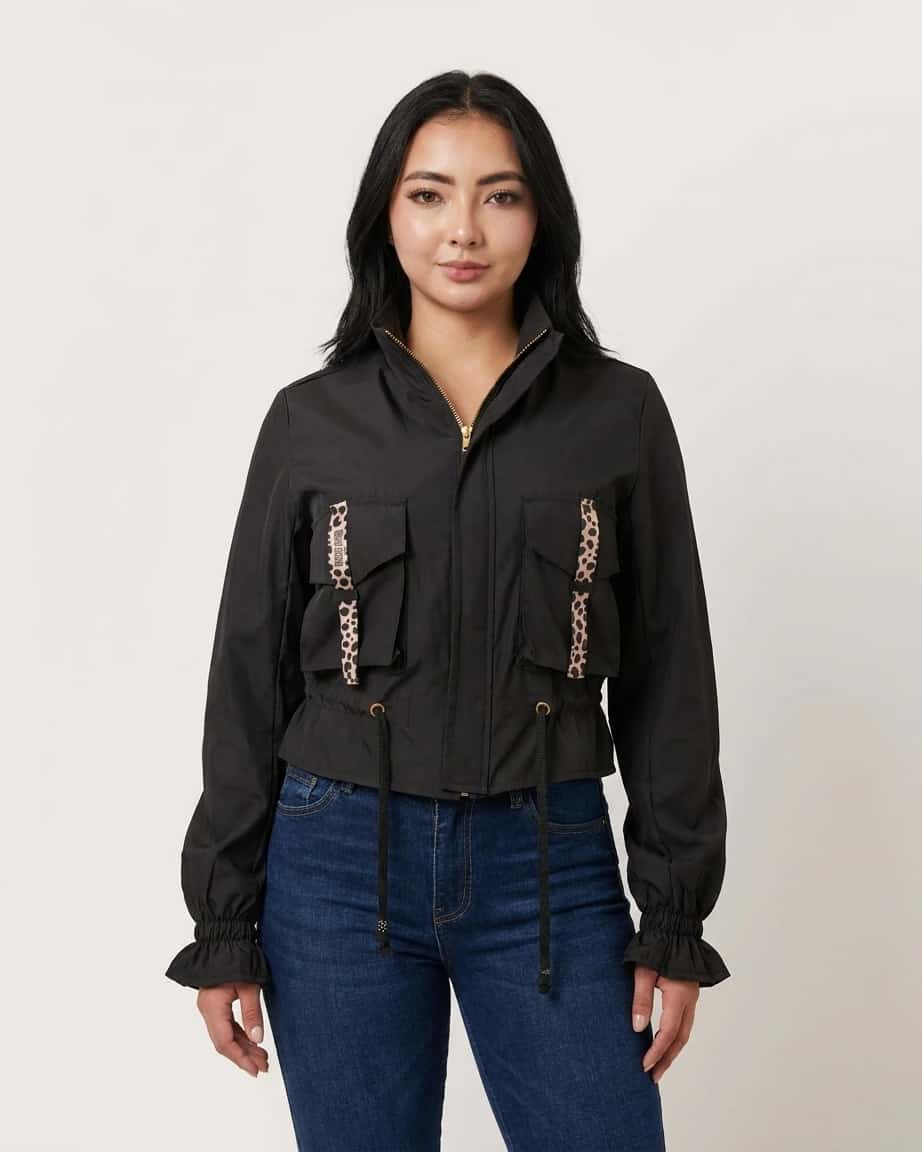 Chaqueta corta unicolor negra