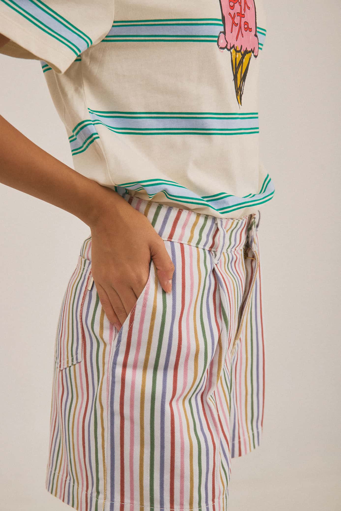 Short Hellen Arcoiris - miniatura 3