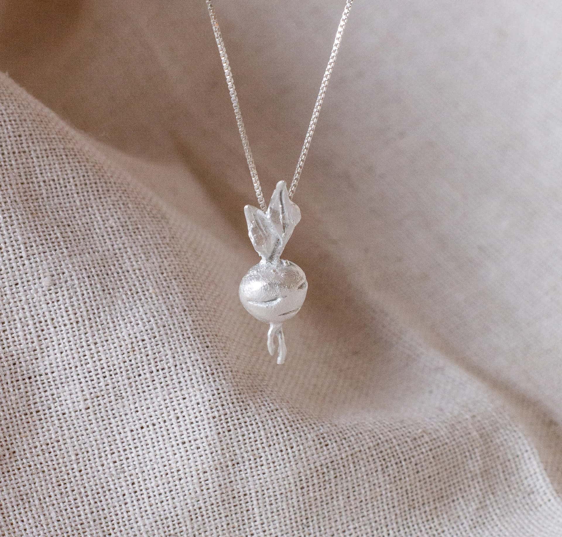 Collar Mini rábano (Plata ley950)