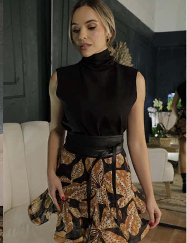 Blusa Cuello Tortuga Alejandra Negro
