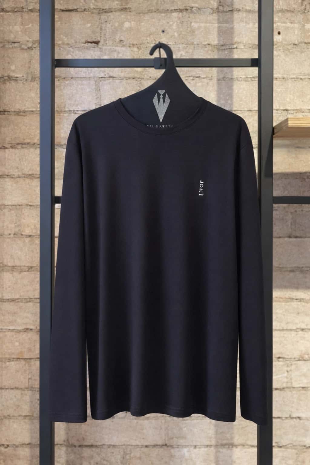 Camibuso Para Hombre Negro Bordado Amuleto