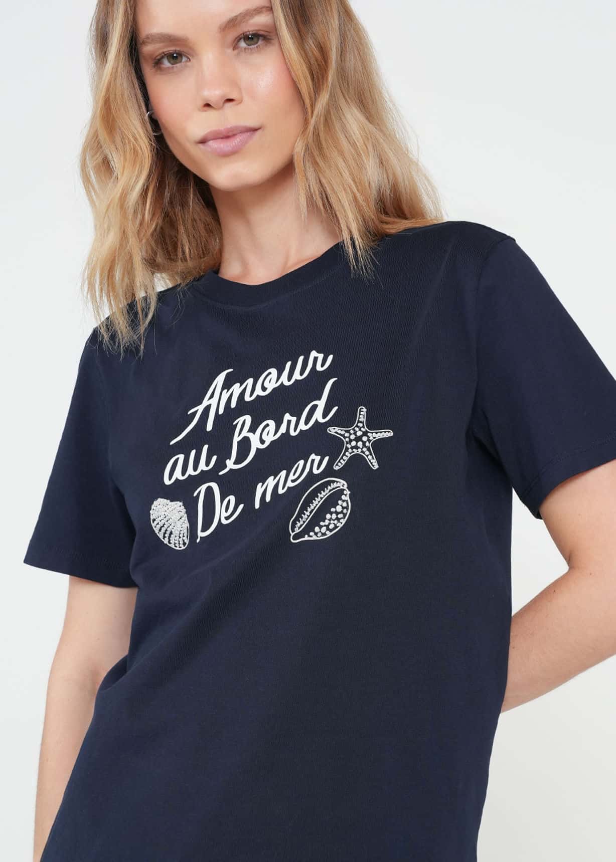 Camiseta con estampado de mar