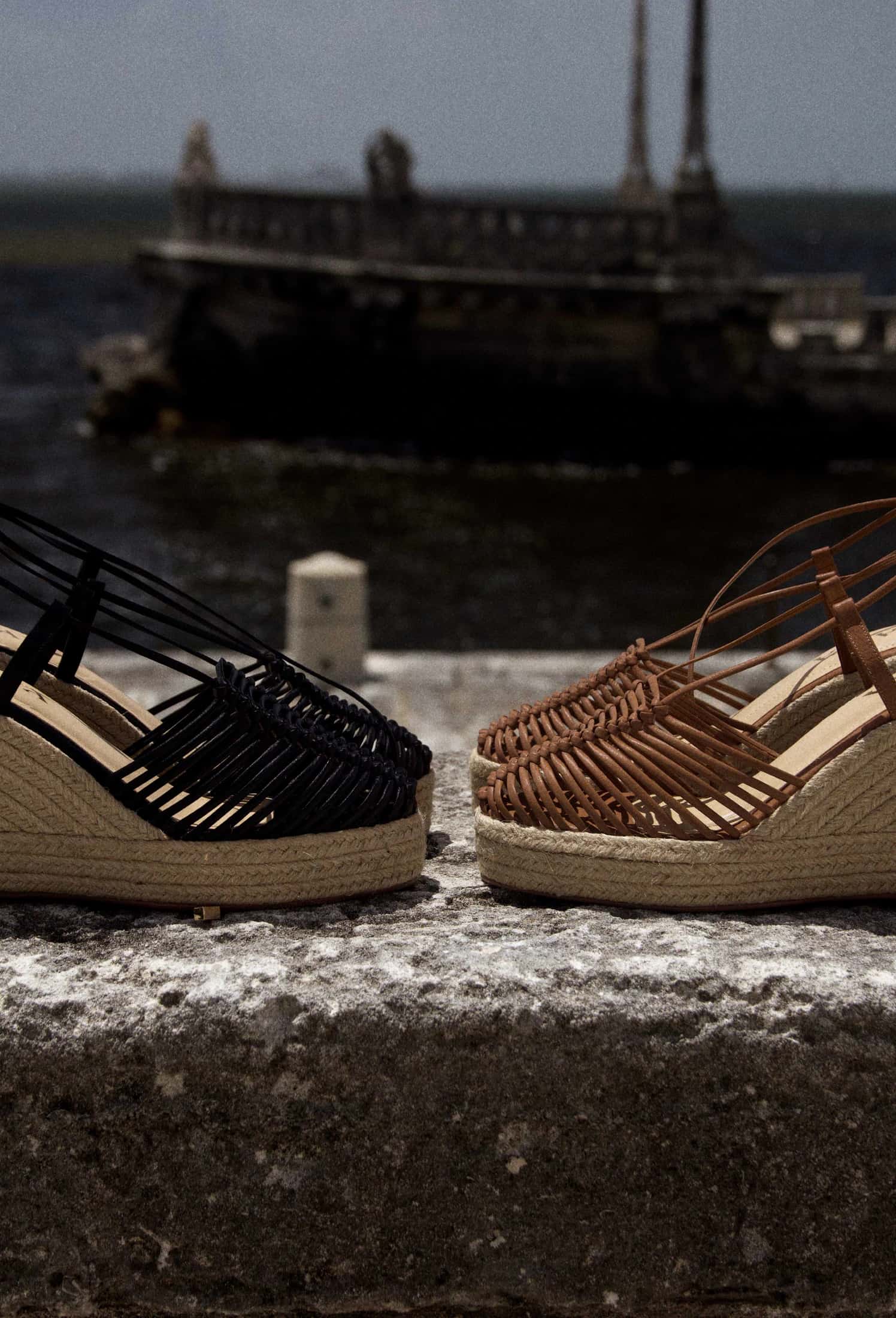 KAIA BLACK SANDALS