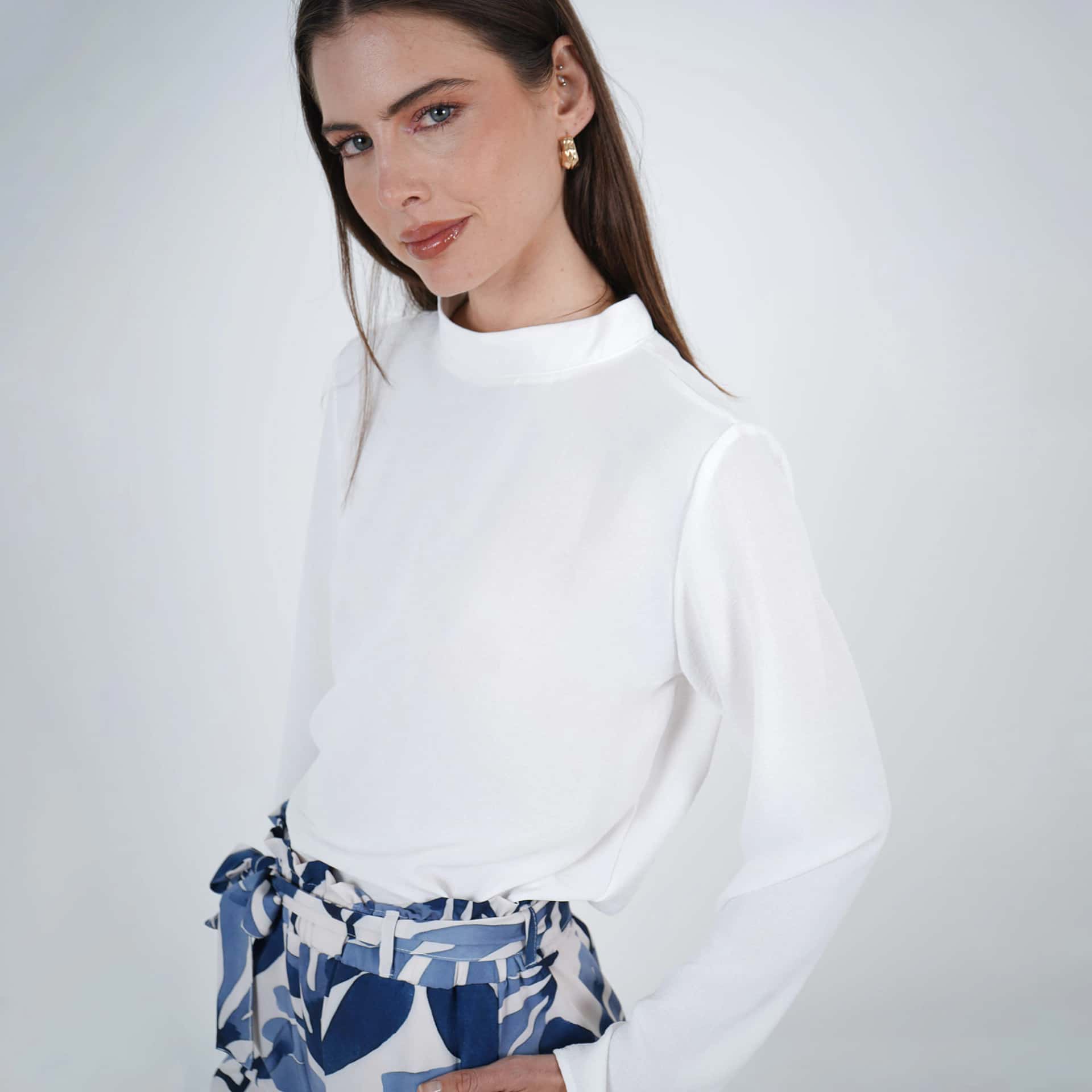 Blusa Cuello Alto Manga Larga