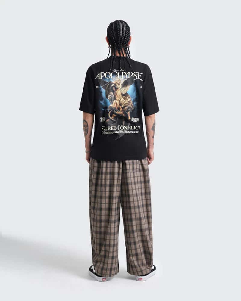 Camiseta Negra Oversize Apocalypse - miniatura 7