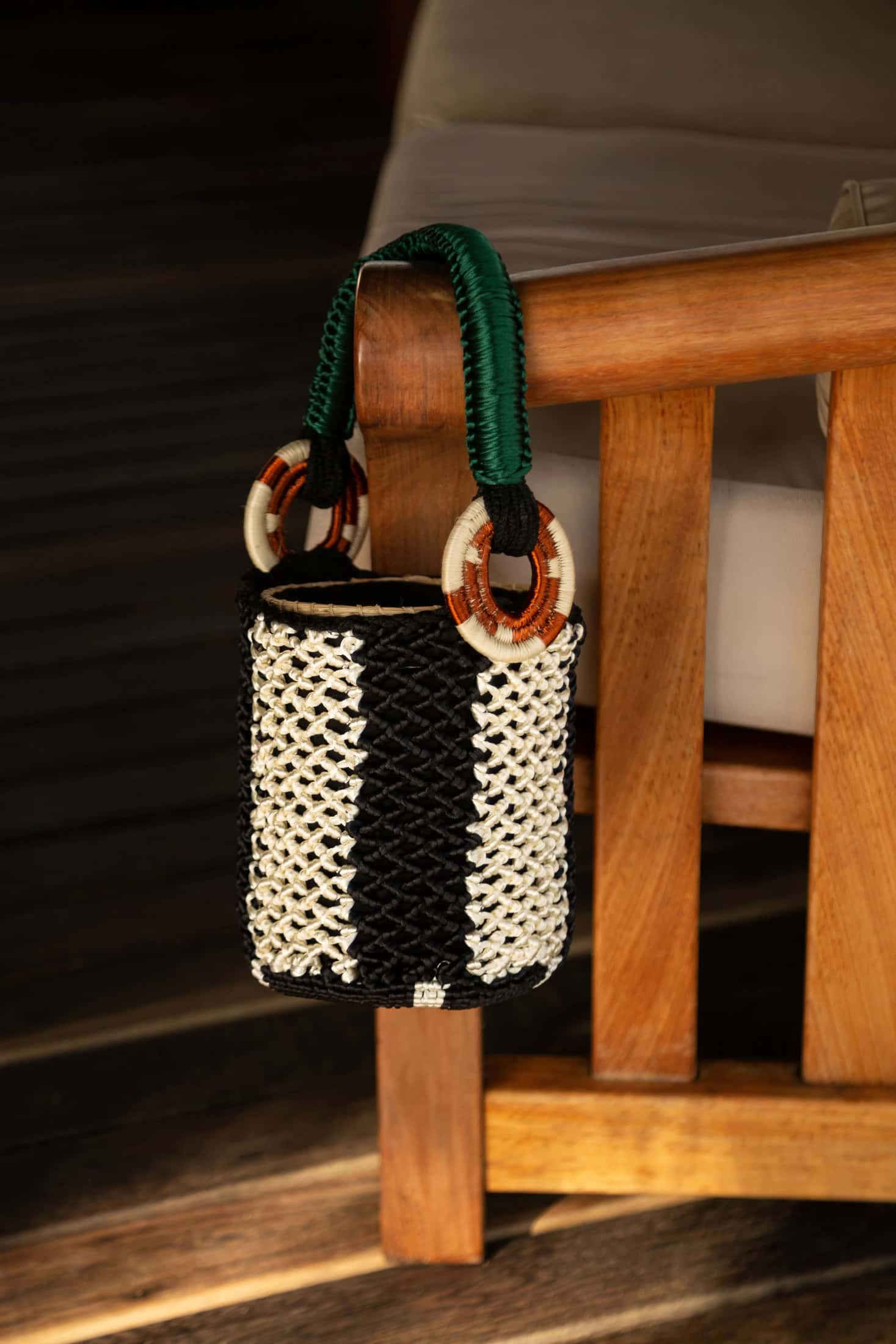 LEAH BUCKET BAG