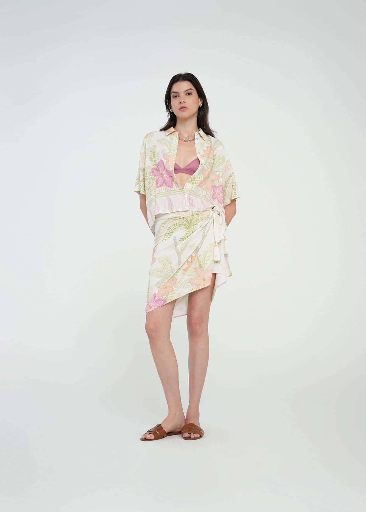 Pareo con estampado silvestre