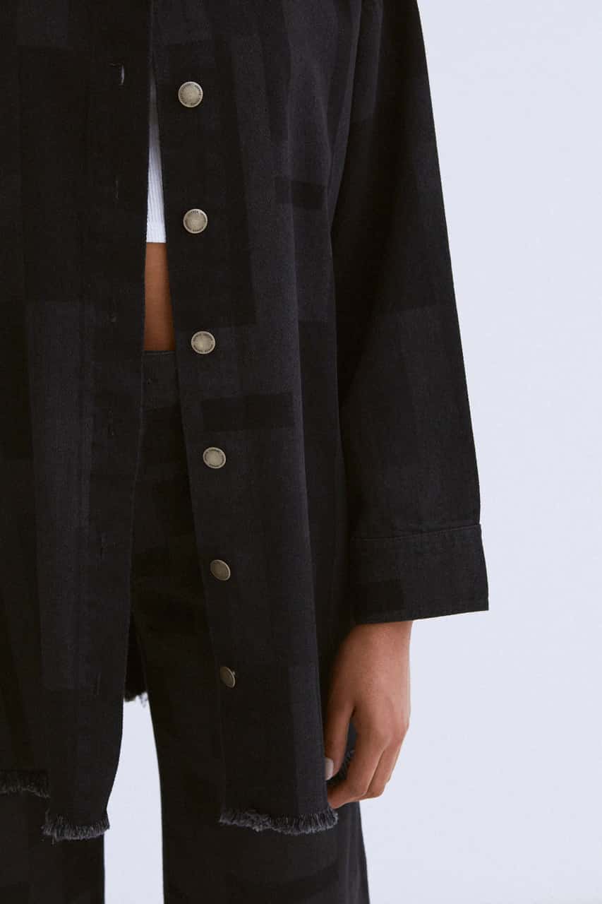 CHAQUETA LASER NEGRA - miniatura 2