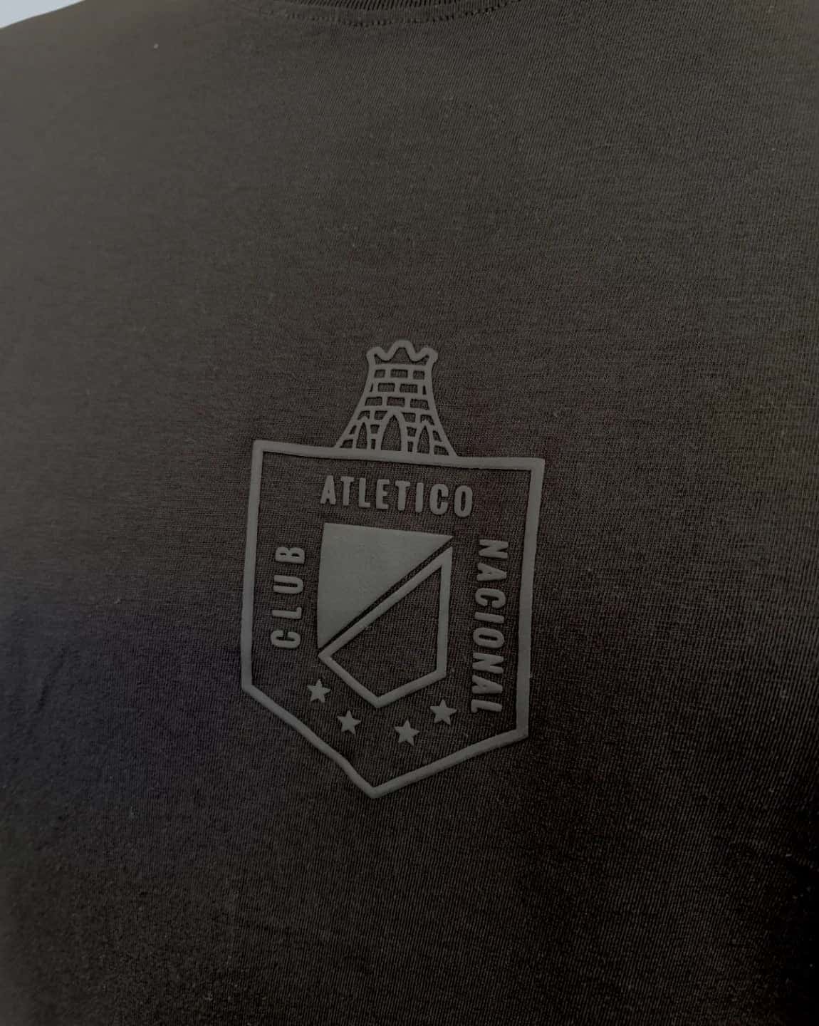 CAMISETA BASICA NEGRA ESCUDO 1989 - miniatura 2