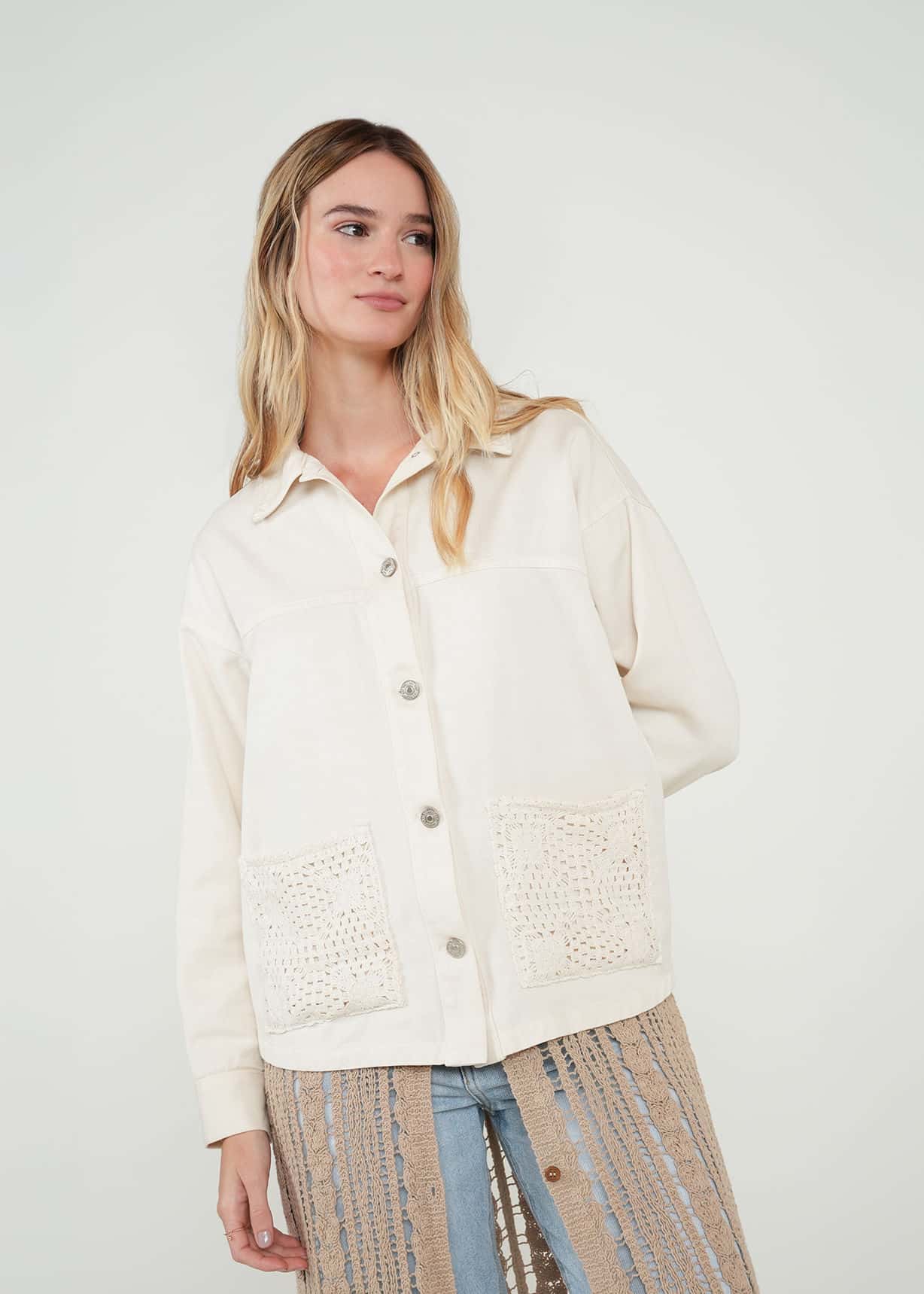 Chaqueta con bolsillos tejidos