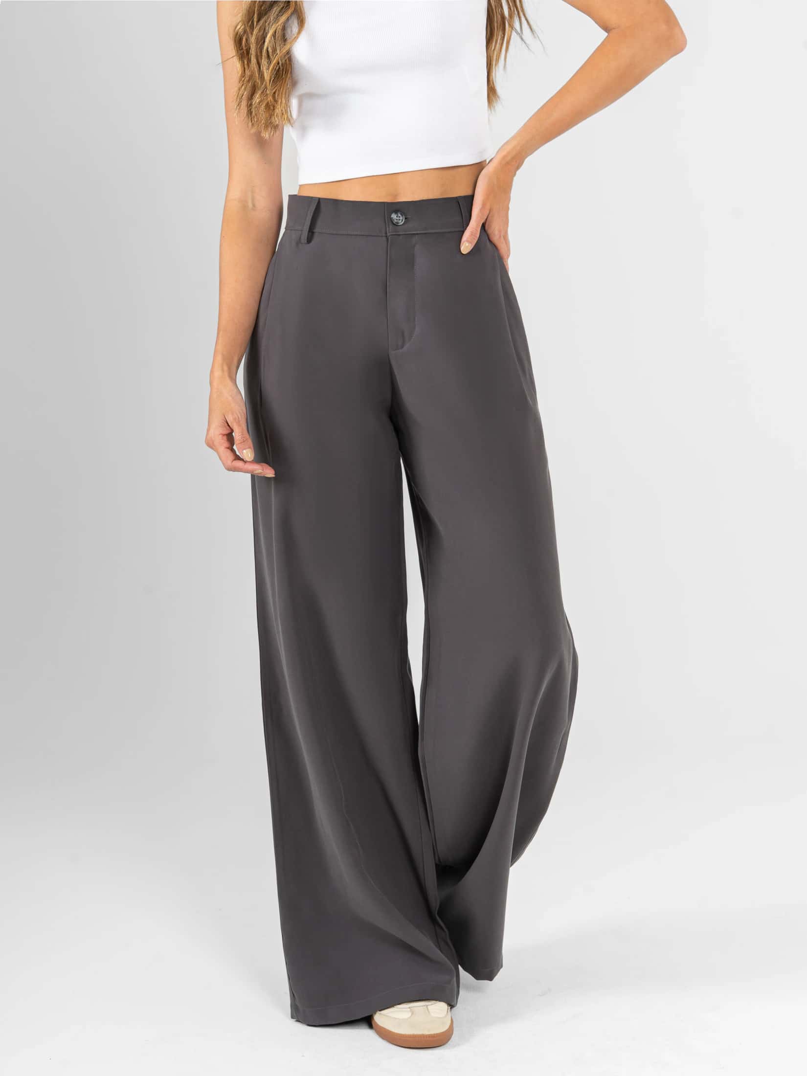 Ref: 0620482 Pantalón palazzo, prenses, tono gris, tejido plano liviano, tiro alto