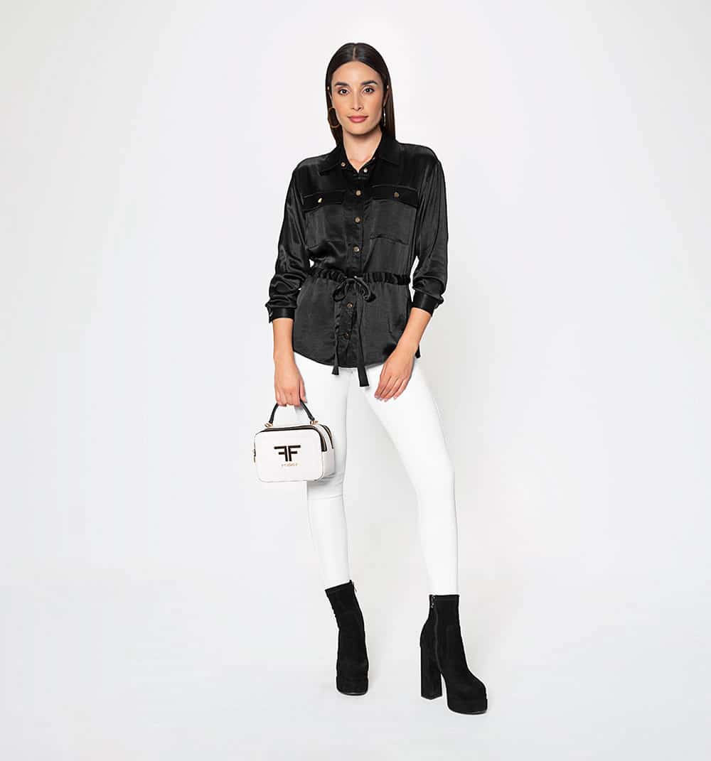 Blusa camisera manga larga con bolsillo
