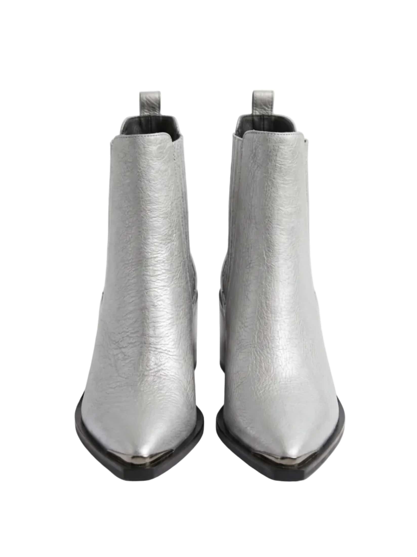 BOOT STUDY 04