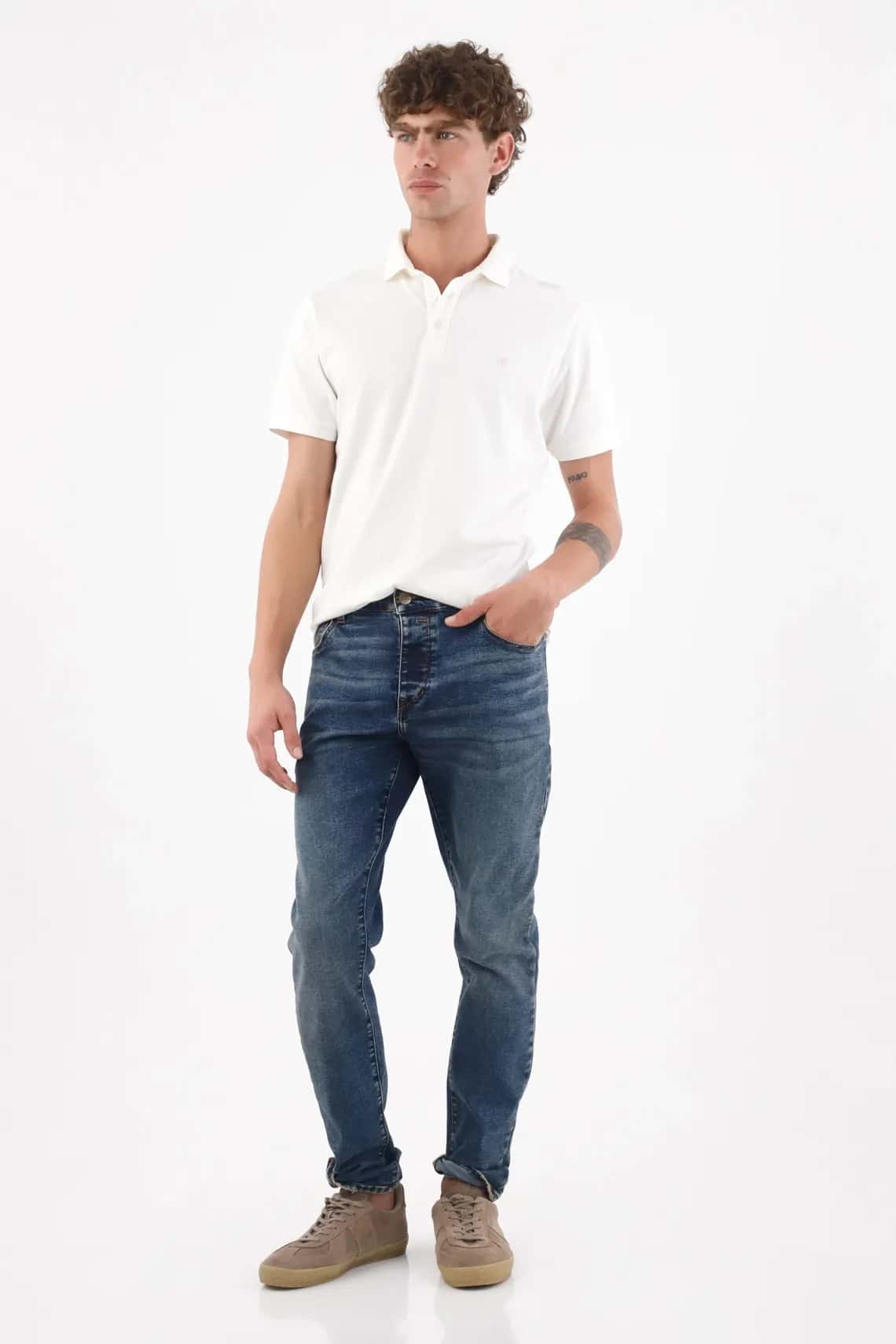 Jean para hombre en algodón índigo corte ajustado desvanecido