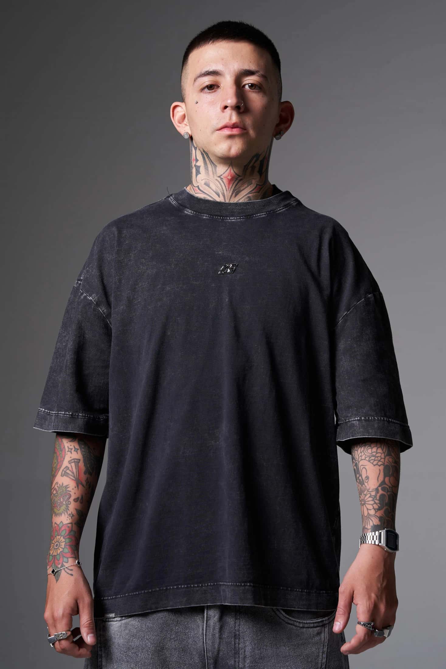Oversize Acid Wash Negra Placa S - miniatura 3