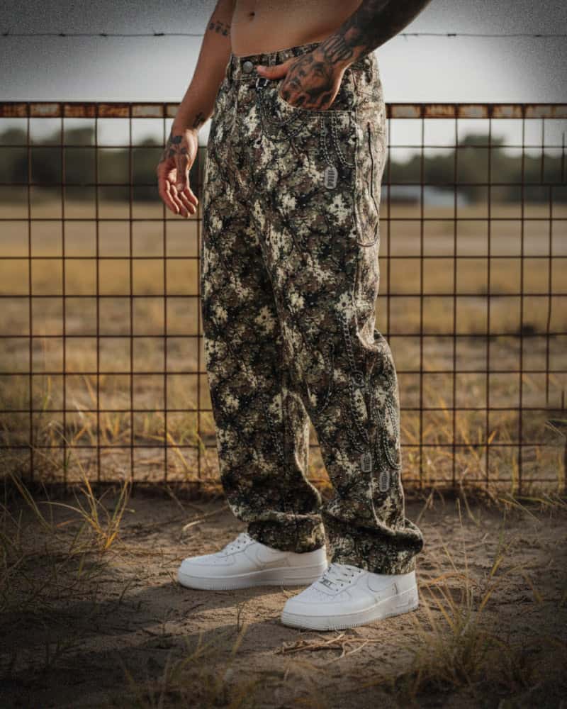 Jean Baggy Camuflado con Cadenas - miniatura 1