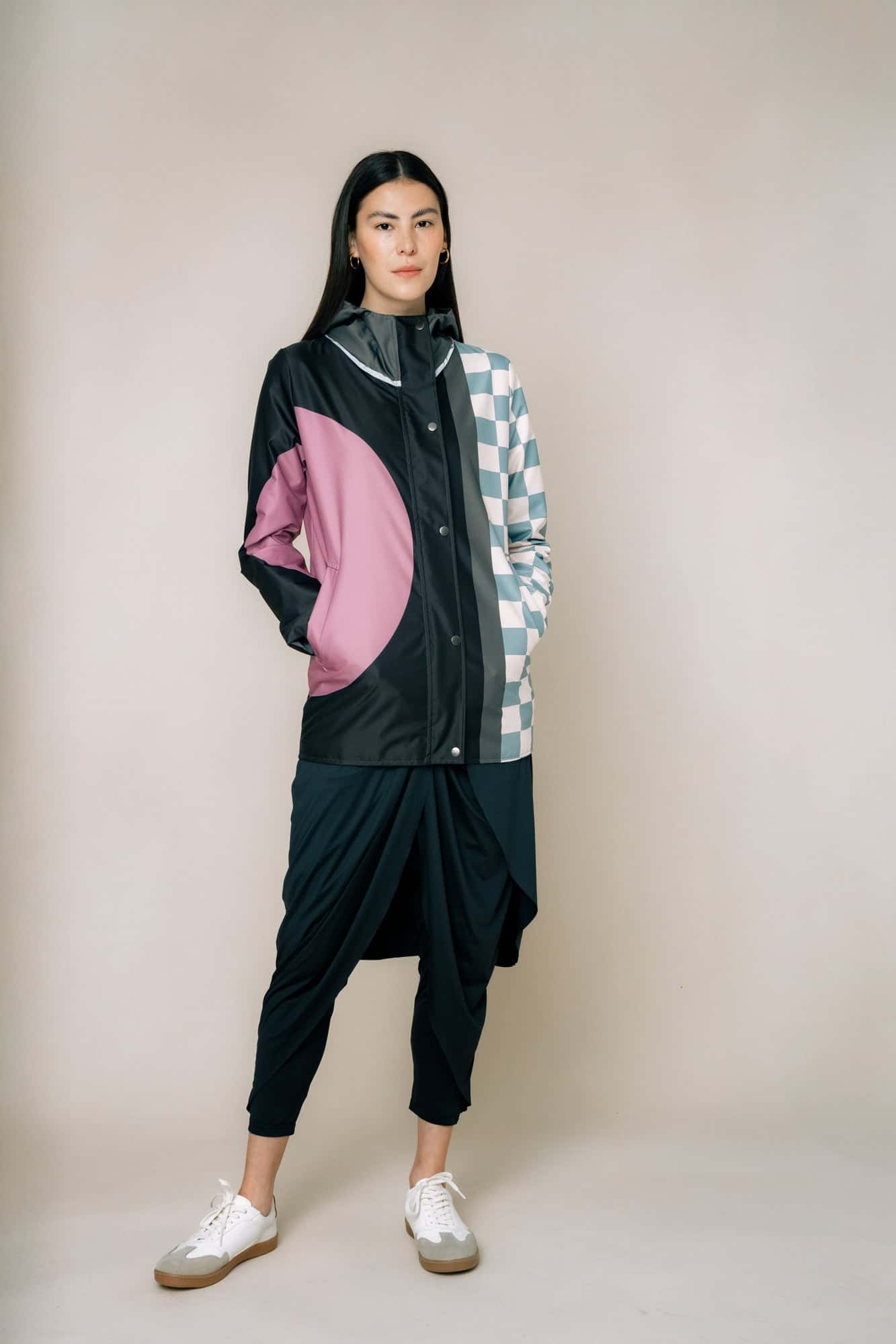 RAINCOAT CHESS PARTY