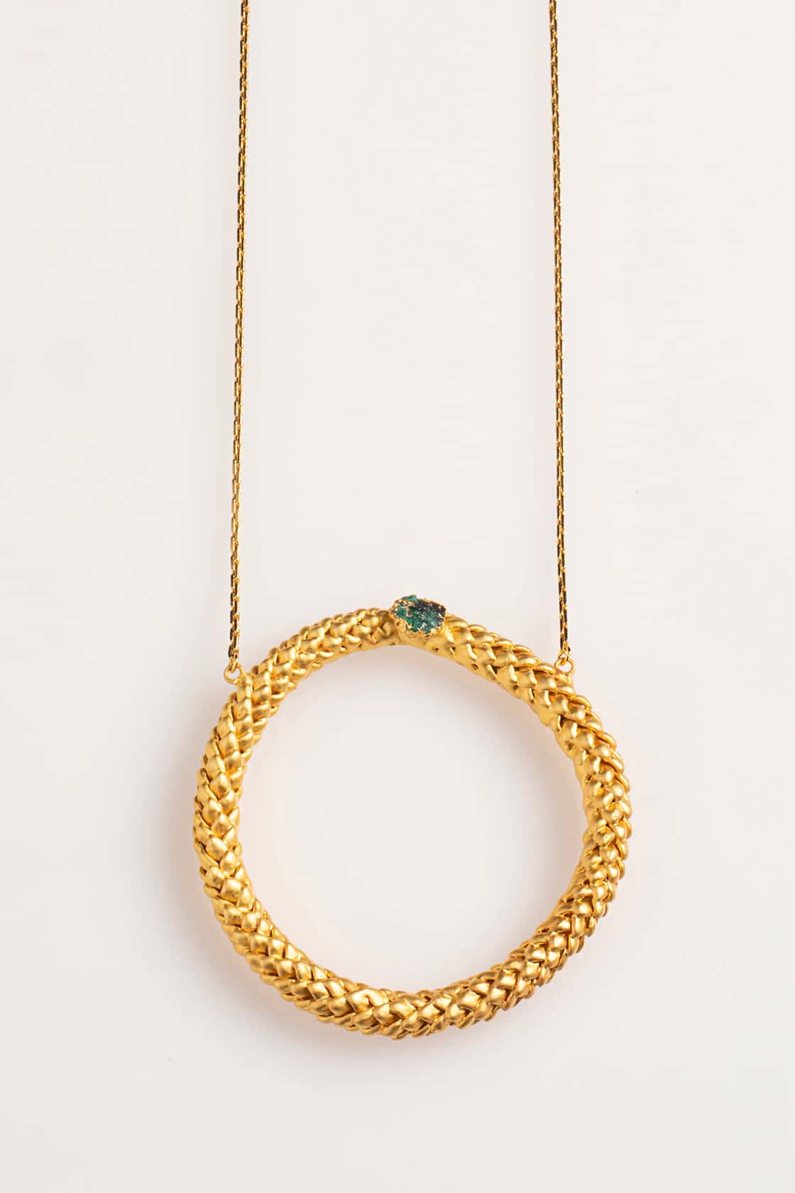NORFOLK LONG NECKLACE AND ROUGH EMERALD