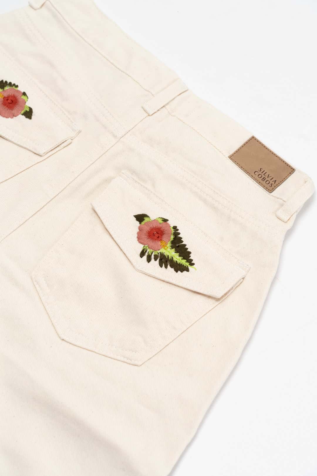 Women On The Go Crudo Jean