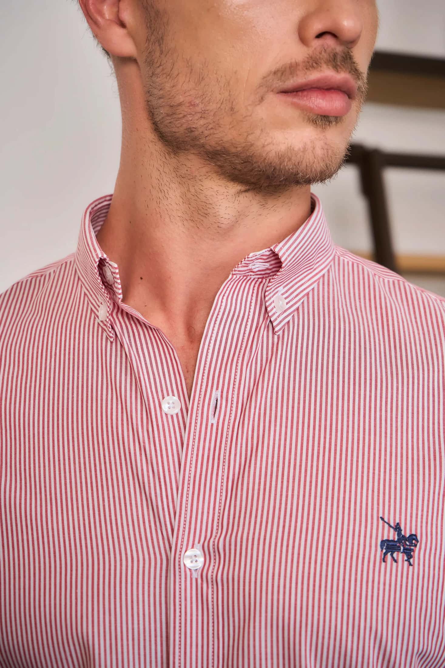 Camisa Hombre Rayas rojas