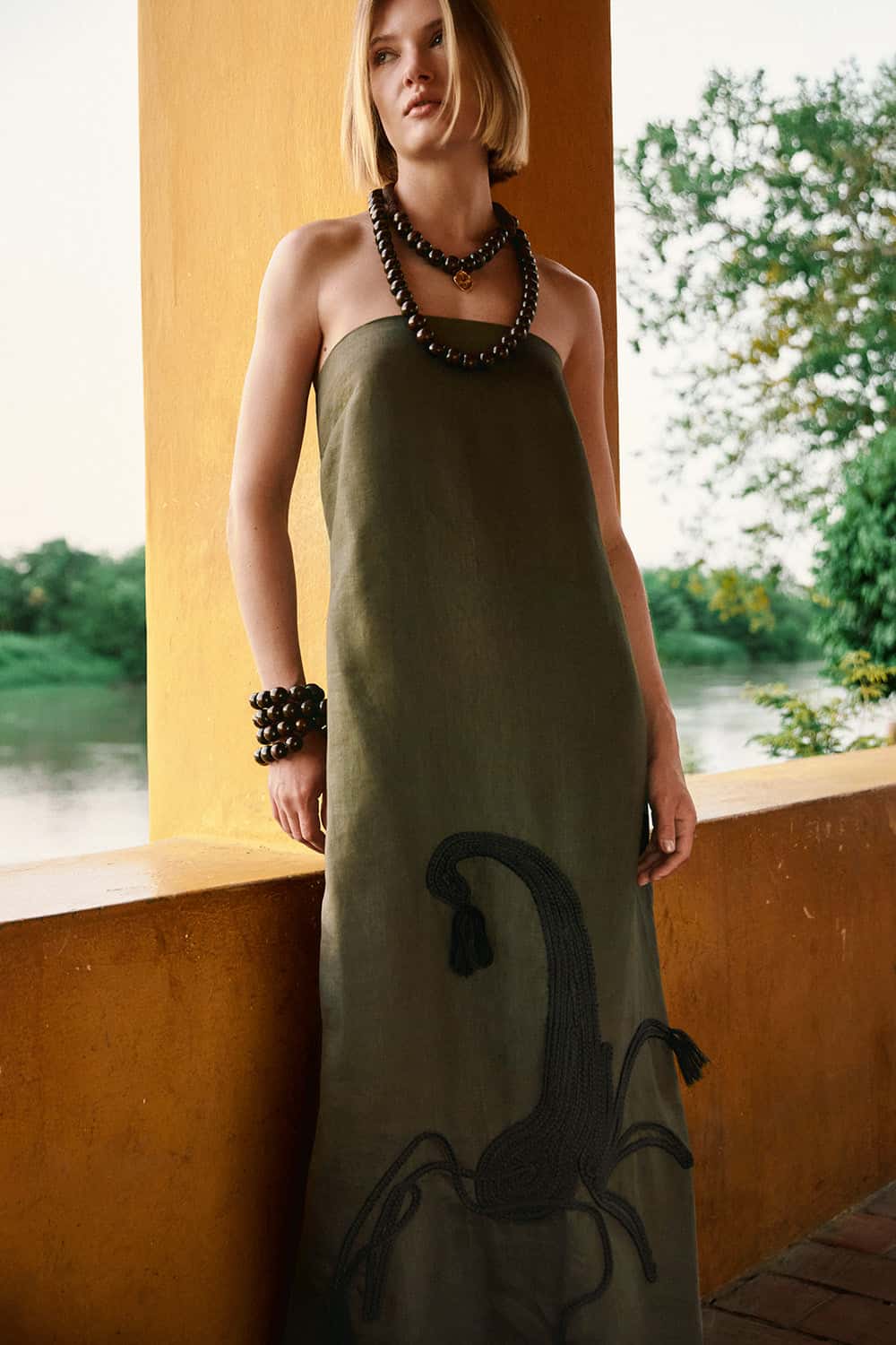 Vestido presagio verde oliva