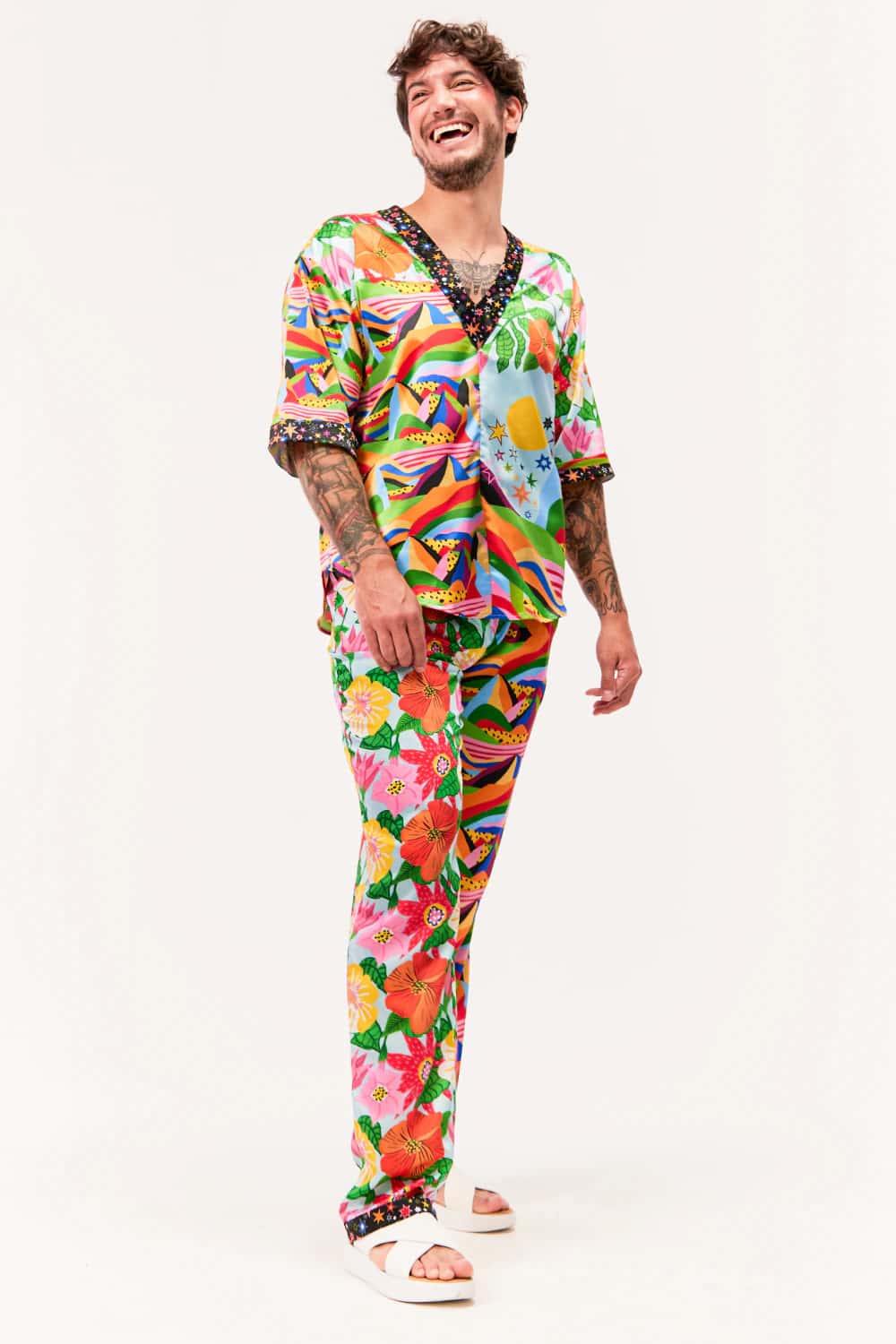 Blusa V Unisex / Estampado Altiplano