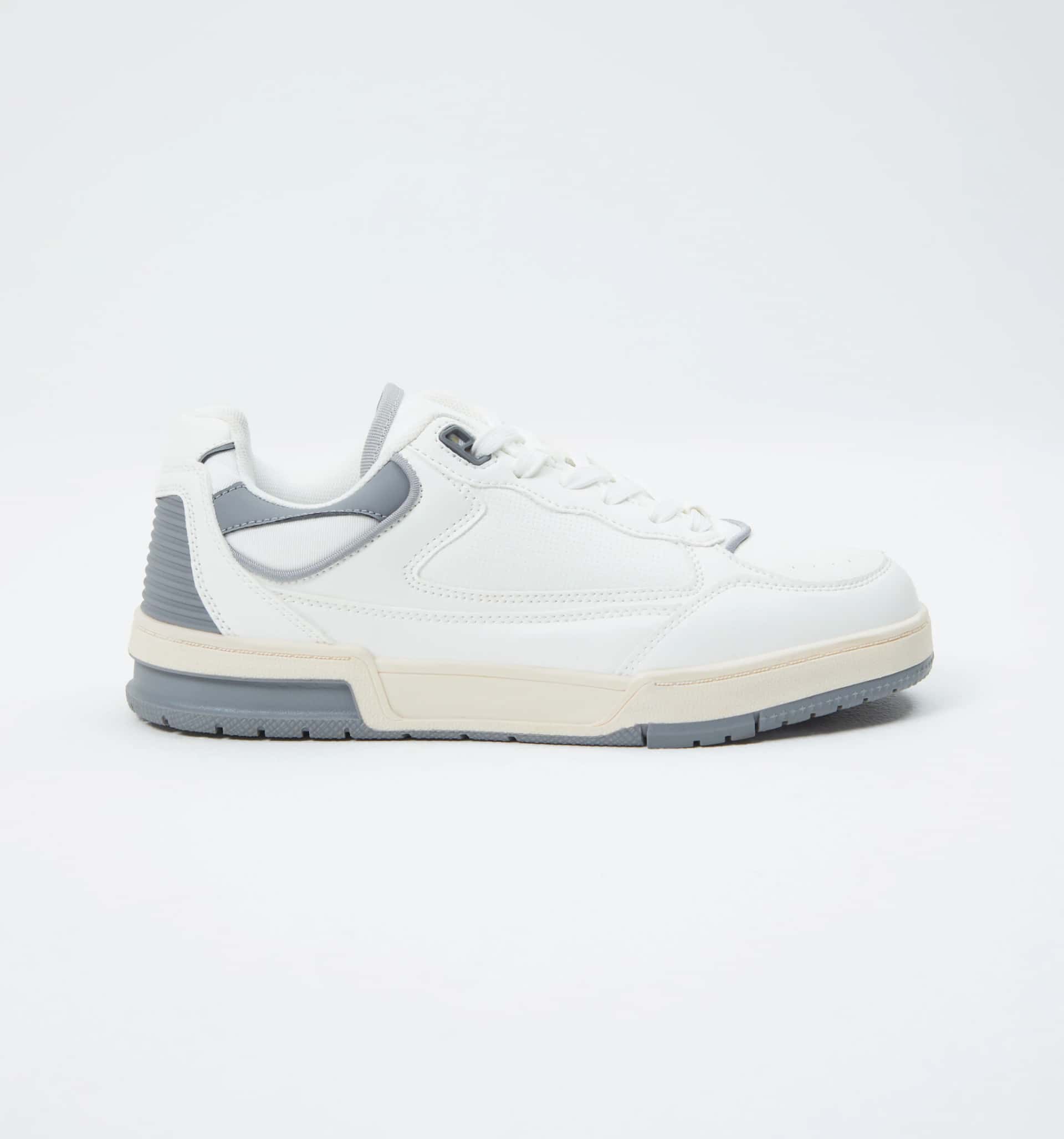 Tenis deportivo combinacion colores