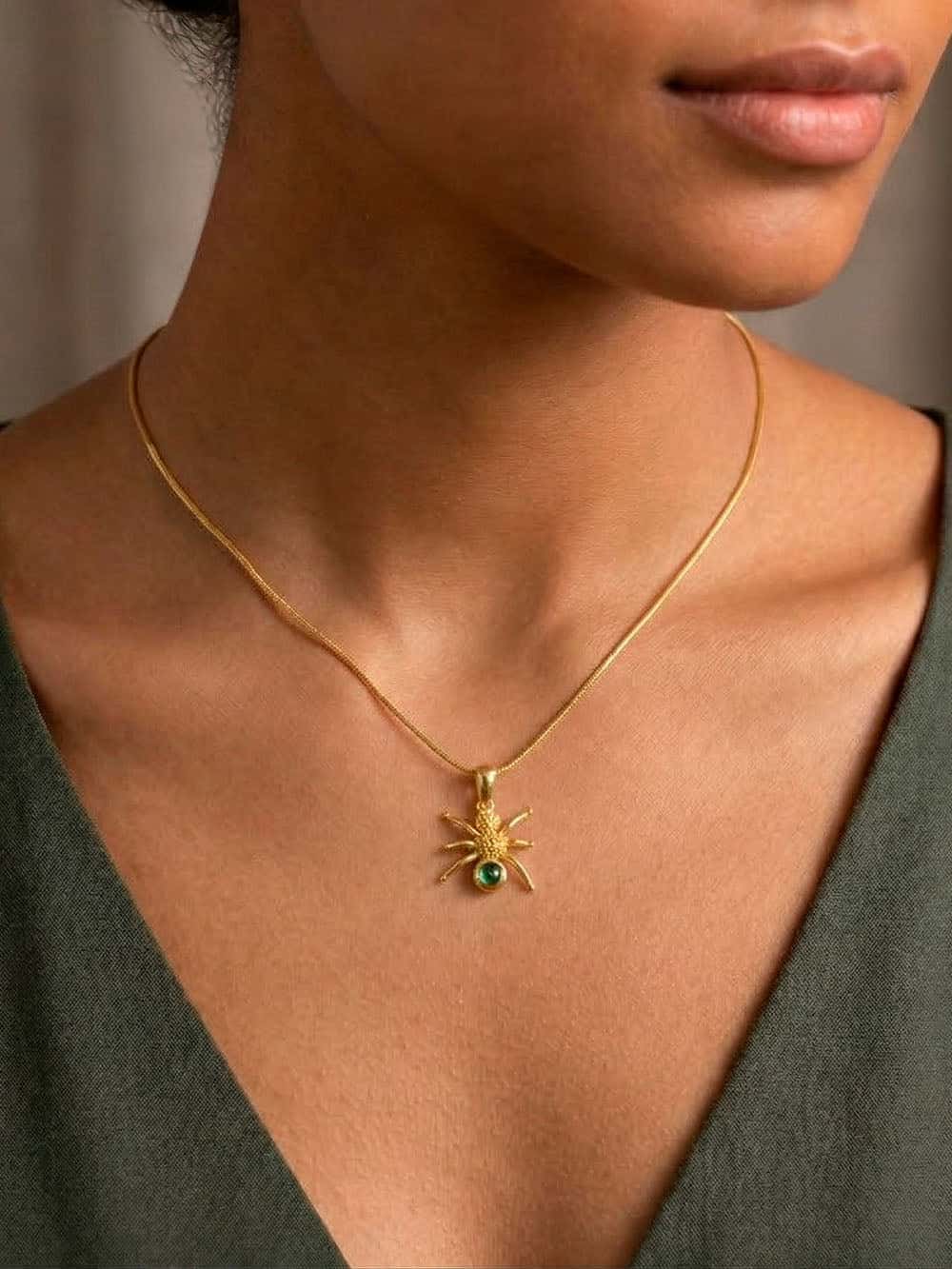 Collar dije las obreras dorado - miniatura 4
