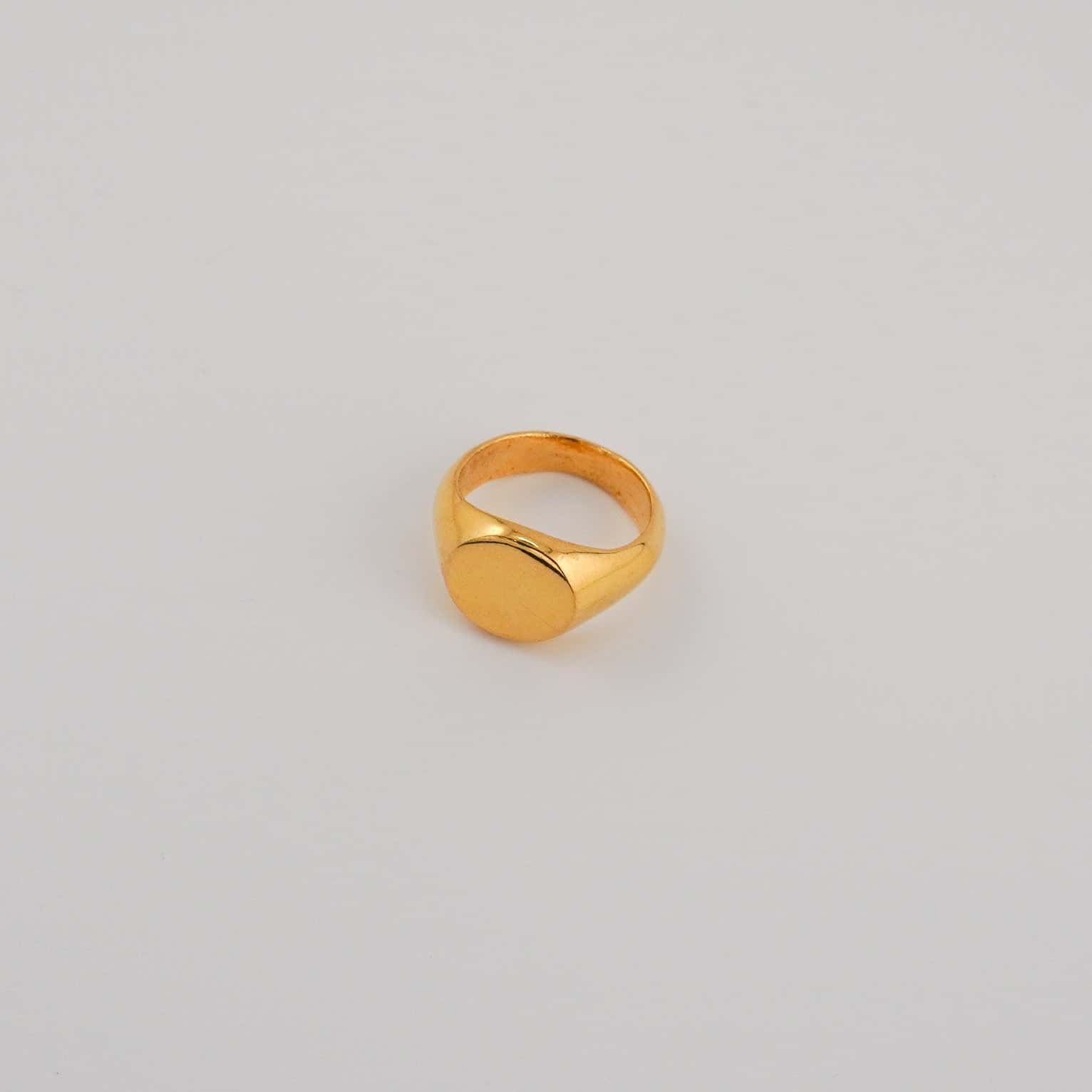Ovalis Loop Ring