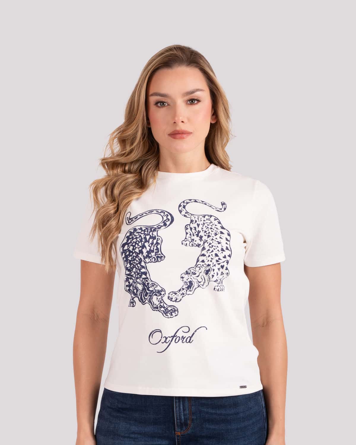 Camiseta blanca estampado frontal para mujer