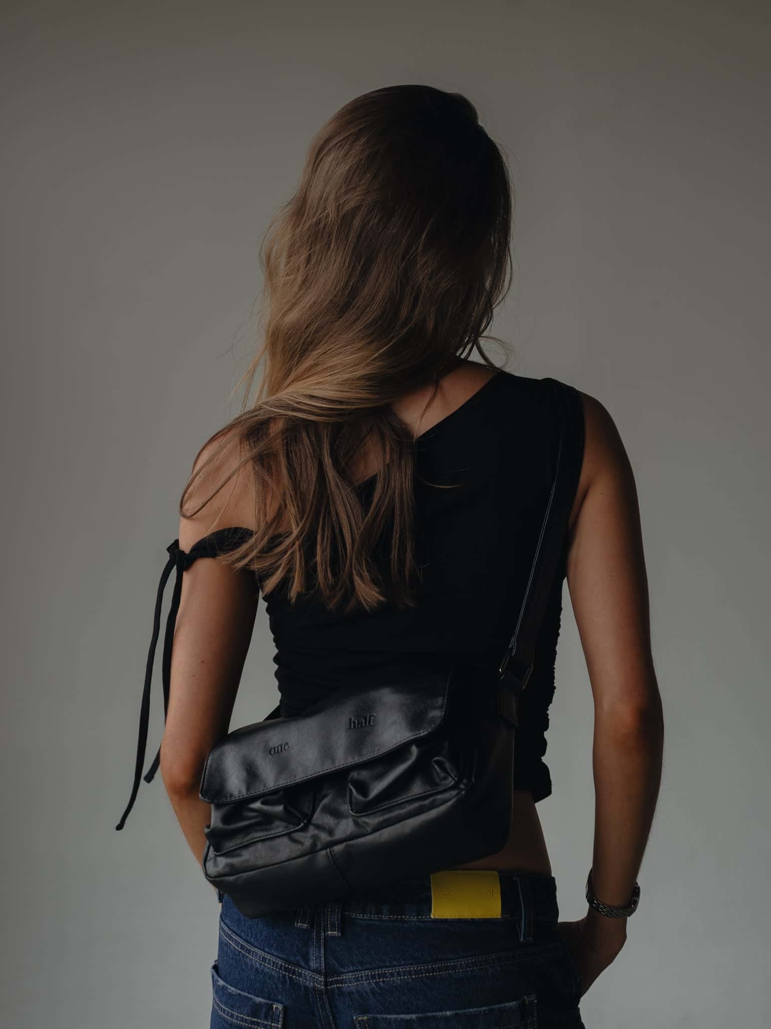 RENEW CARGO BAG - BLACK