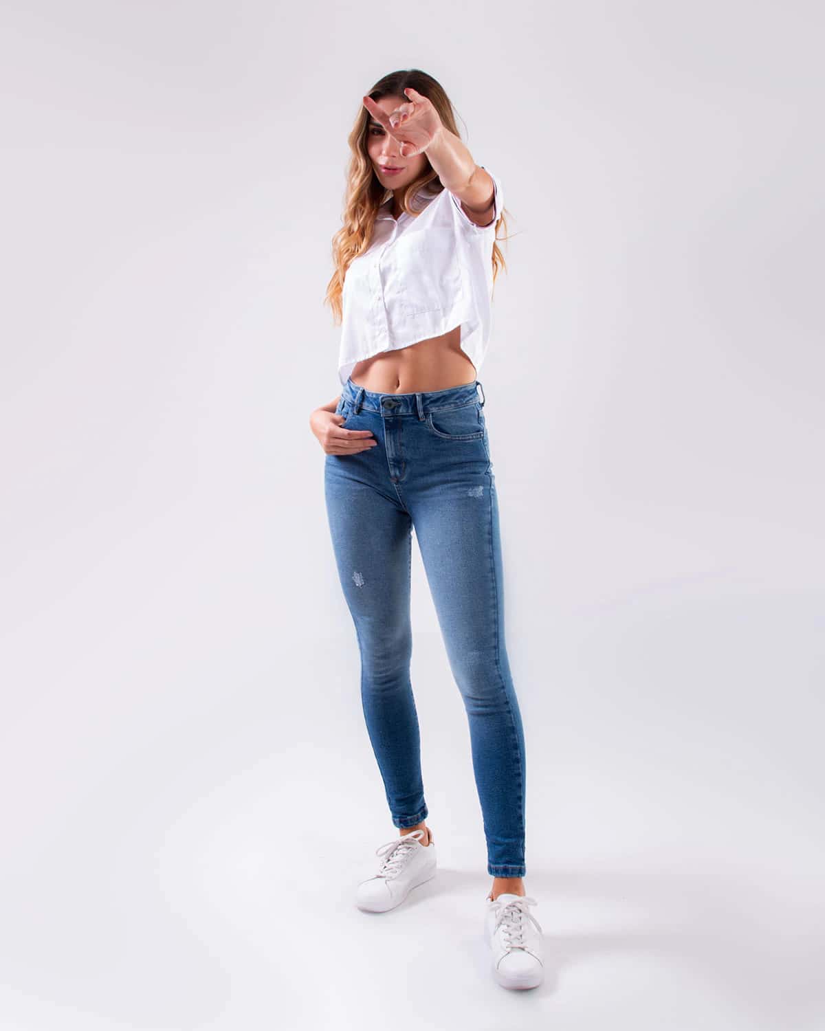 Camisa blanca para mujer