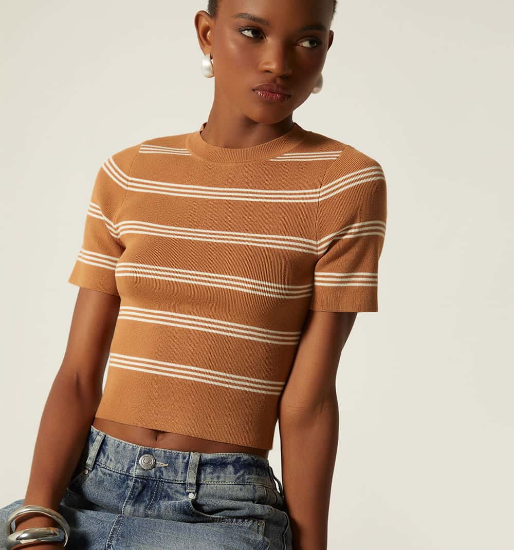 Blusa cuello redondo manga corta