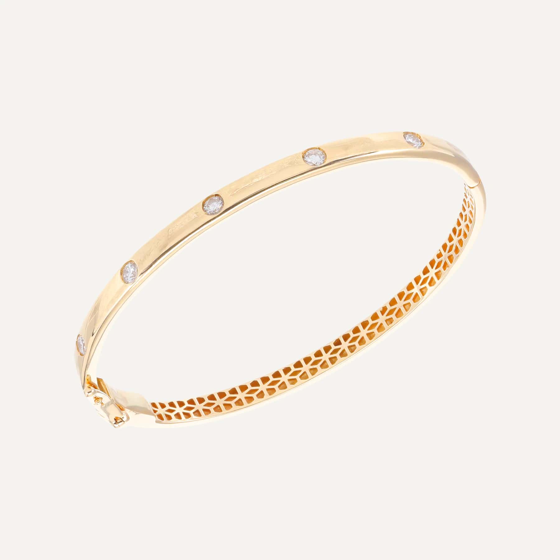 Pulsera Bangle five diamonds