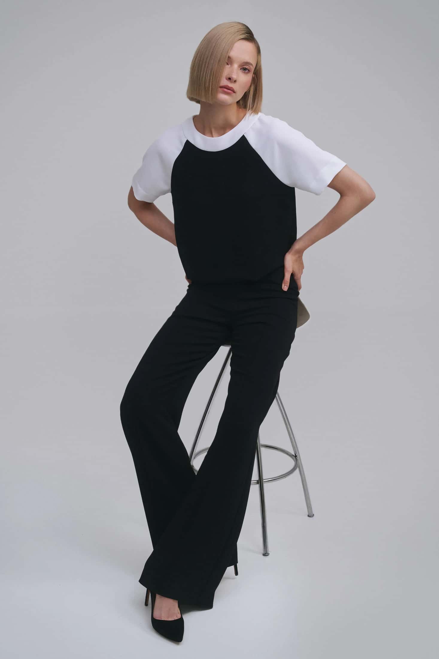 Contrast Raglan-Sleeve Top - miniatura 1