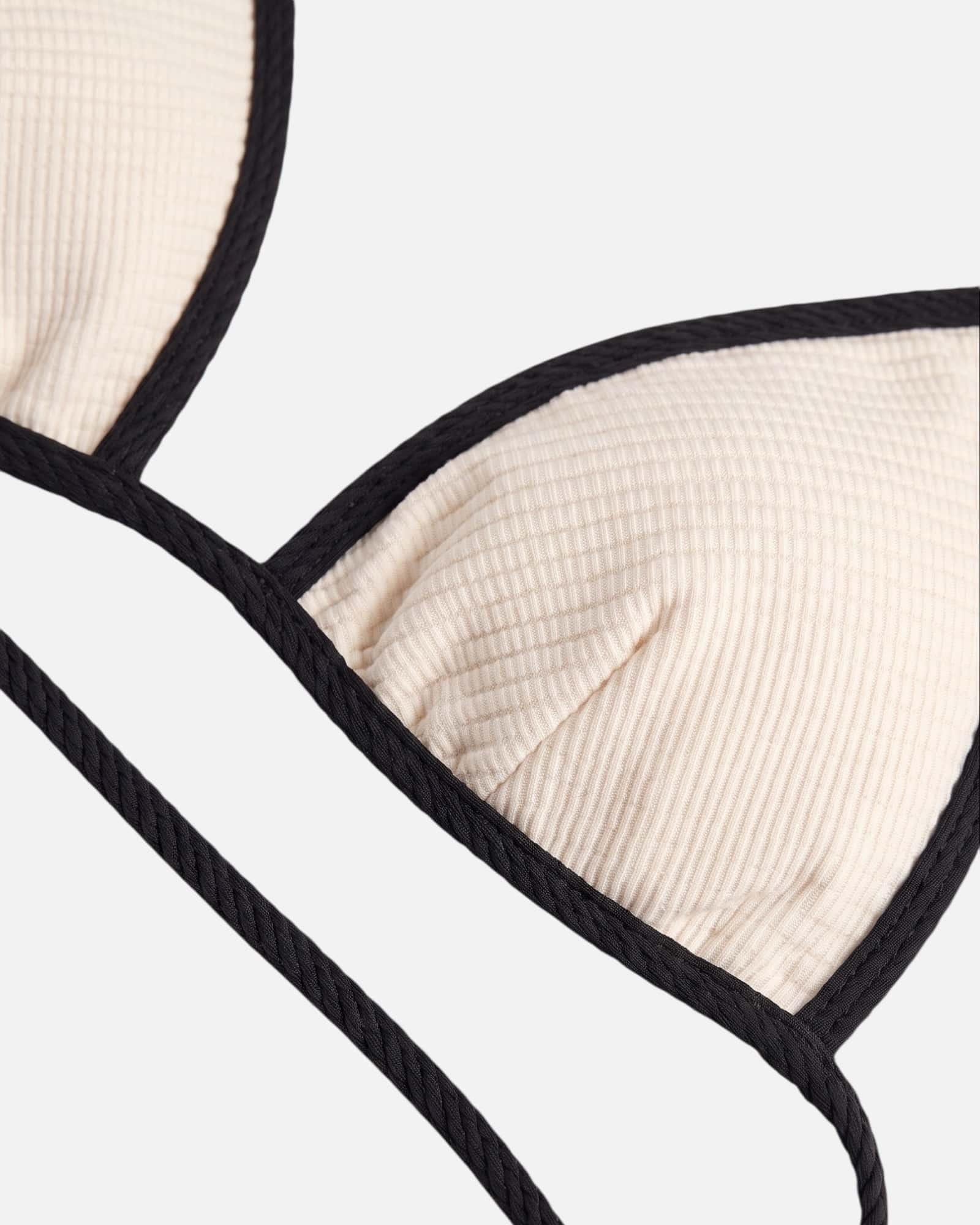Bikini top con ribete en contraste y lazo / Marfil Negro - miniatura 5