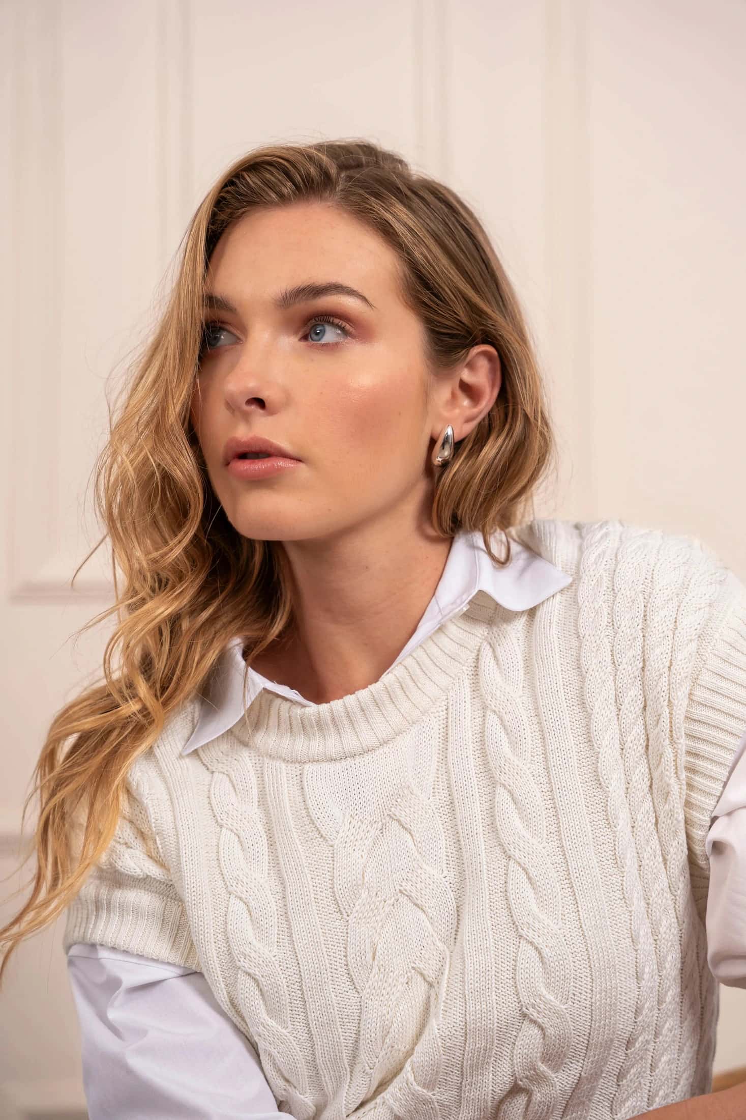 Sweater Vest Tulipan Blanco Mujer - miniatura 4