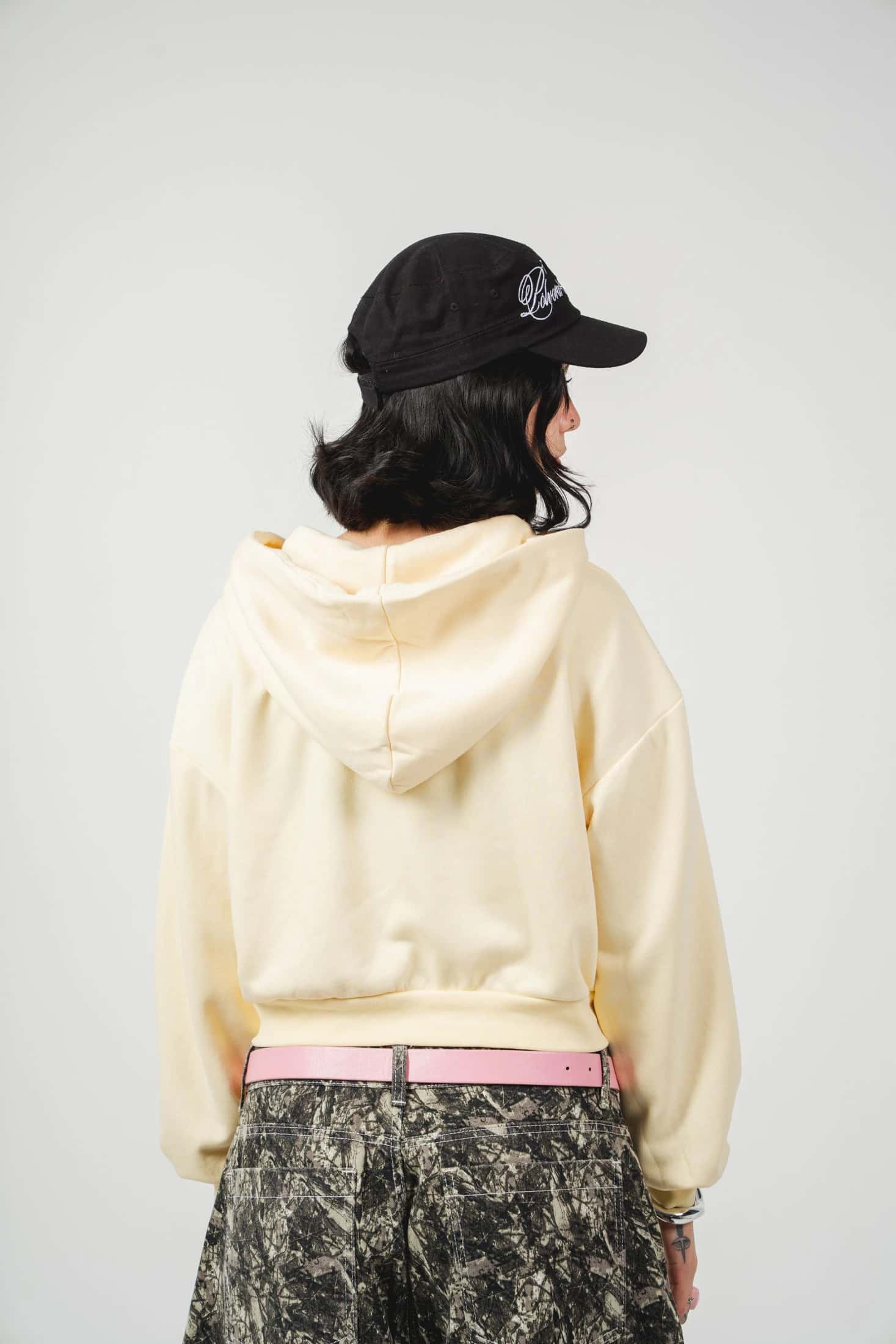 Hoodie femenino chill spinas - miniatura 3