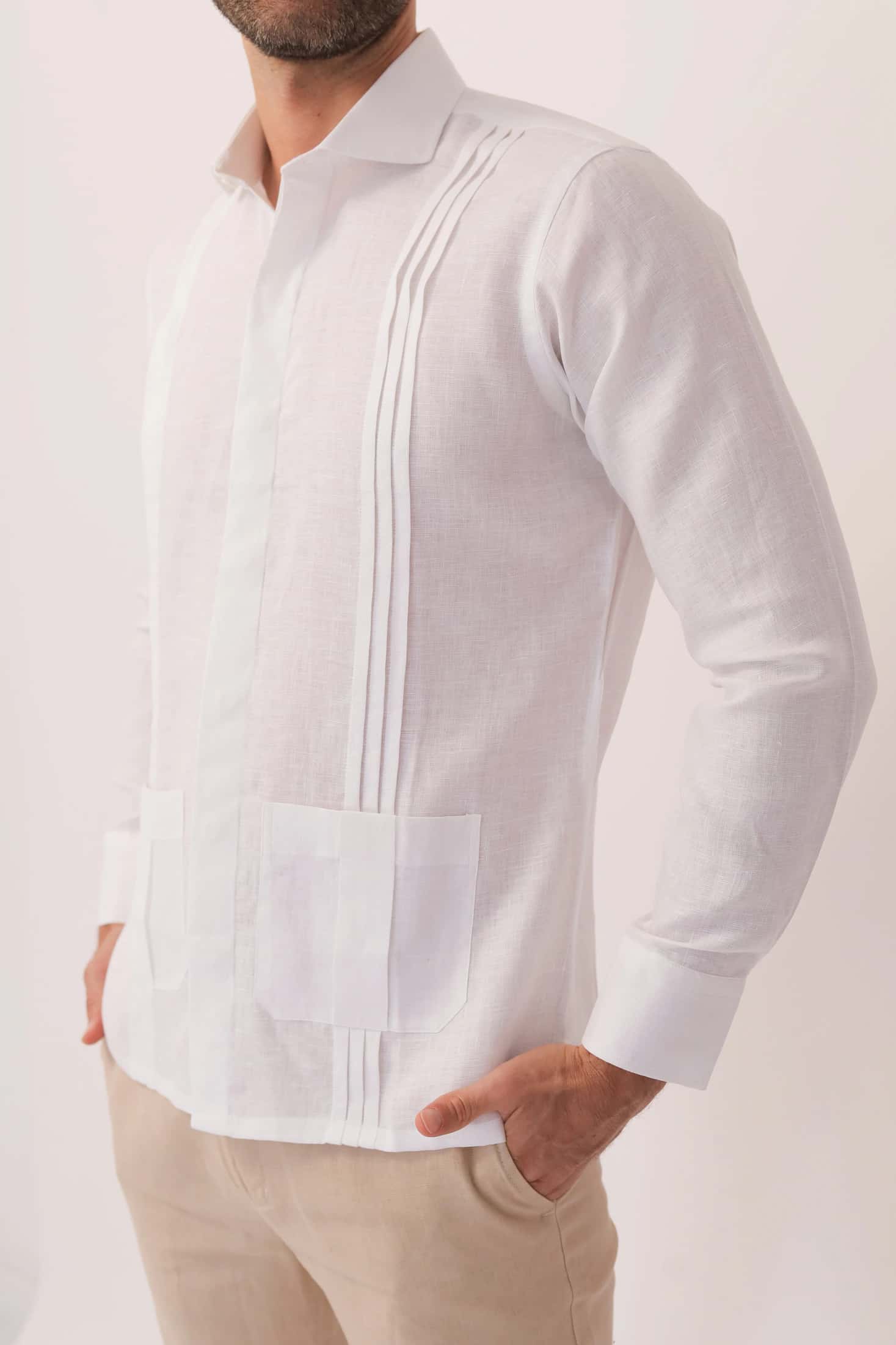 Guayabera Con Pliegues y Bolsillos - Covered Placket - miniatura 5